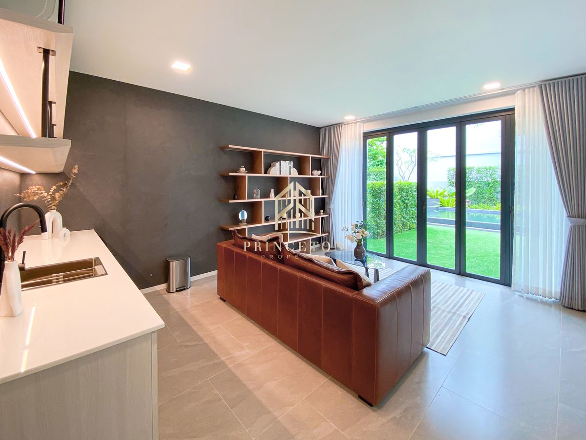 HousePattanakan, Srinakarin : Luxury Home for Sale or Rent at VIVE Krungthep Kreetha Comes with a Private Swimming Pool 📞092-4252445