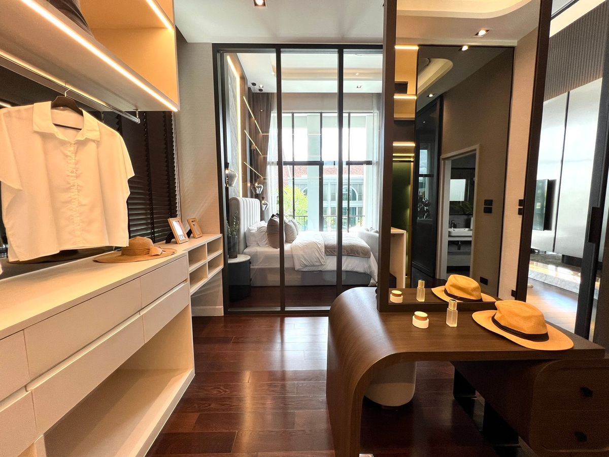 ขายบ้านนวมินทร์ รามอินทรา : 🏛️Bangkok Boulevard Signature รามอินทรา - วัชรพล🔥บ้านเดี่ยว 2 ชั้น ขนาด 391 ตร.ม. 87.4 ตร.ว. | 4 ห้องนอน 5 ห้องน้ำ 4 ที่จอด เริ่ม 20 MB ติดต่อนัดชม Tel.0922635410 (เอิร์ธ)