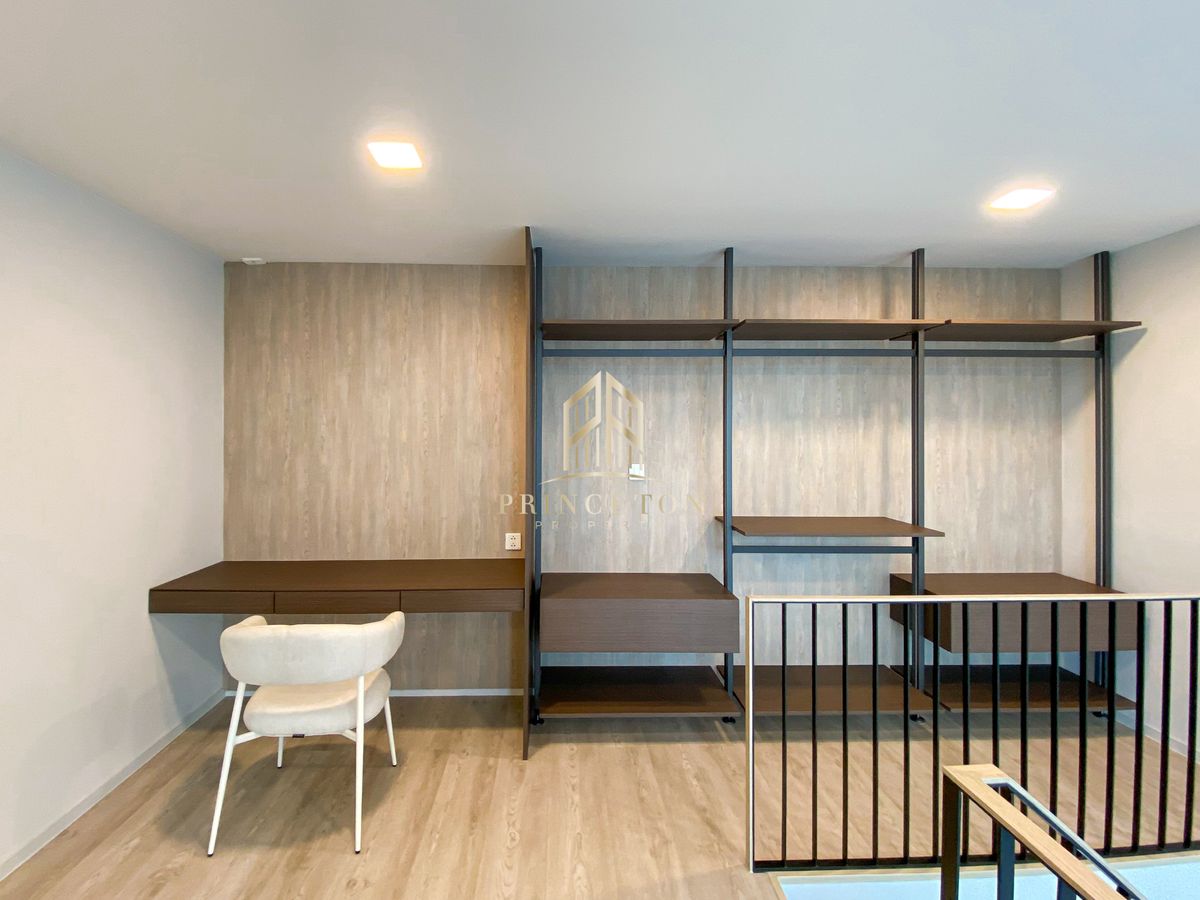 HousePattanakan, Srinakarin : Luxury Home for Sale or Rent at VIVE Krungthep Kreetha Comes with a Private Swimming Pool 📞092-4252445