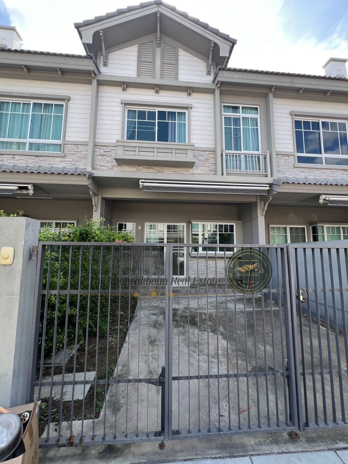 ให้เช่าทาวน์โฮมสมุทรปราการ สำโรง : RENT: รหัสทรัพย์ TT2296 🏠 Indy3 Bangna KM7 📍 สถานที่ใกล้เคียง (Nearby Places):