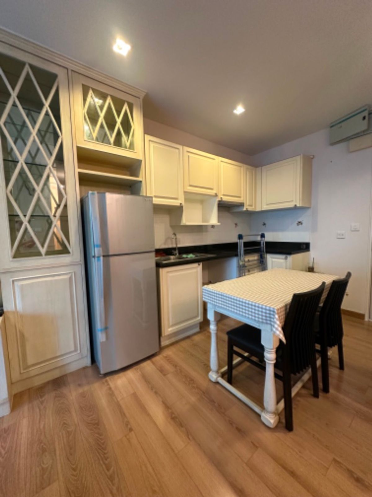 ขายคอนโดสยาม จุฬา สามย่าน : The Seed Memories Siam【𝐒𝐄𝐋𝐋】🔥ห้องนี้เต็มไปด้วยรายละเอียด ดูแพงในแบบอบอุ่นและจริงใจ🔥  ติดต่อไลน์ไอดี: @hacondo