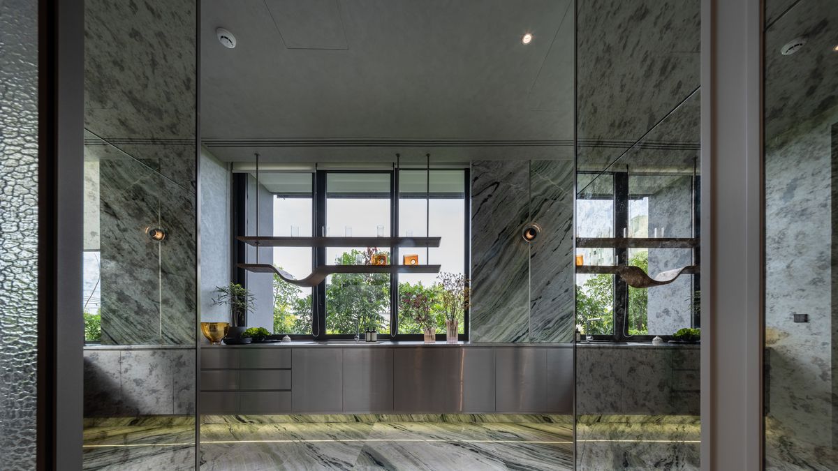 For SaleHouseBang Sue, Wong Sawang, Tao Pun : 3 -storey detached house for sale. Sonle Residences project (Sunle Residence), Ratchadaphisek, near MRT Wongsawang, only 900 meters, with a large private pool and a large Courtyard.