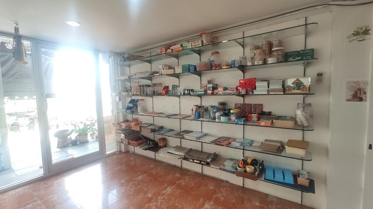 For RentShop HouseMin Buri, Romklao : Divided for rent, 1-2 floors, commercial buildings Next to Ramkhamhaeng Road Next to the Orange Line Nom Klao Station Near Triam Udom Suksa School, Size 20.3 square wah, 2 bedrooms, 2 bathrooms, Saphan Sung Subdistrict, Saphan Sung District, Bangkok