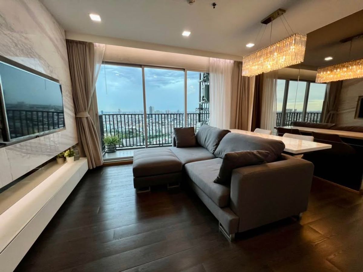 For RentCondoSathorn, Narathiwat : ⭐️ Fuse Chan - Sathorn ⭐️ 2 bedrooms, 2 bathrooms, fully decorated Beautiful view ready to move