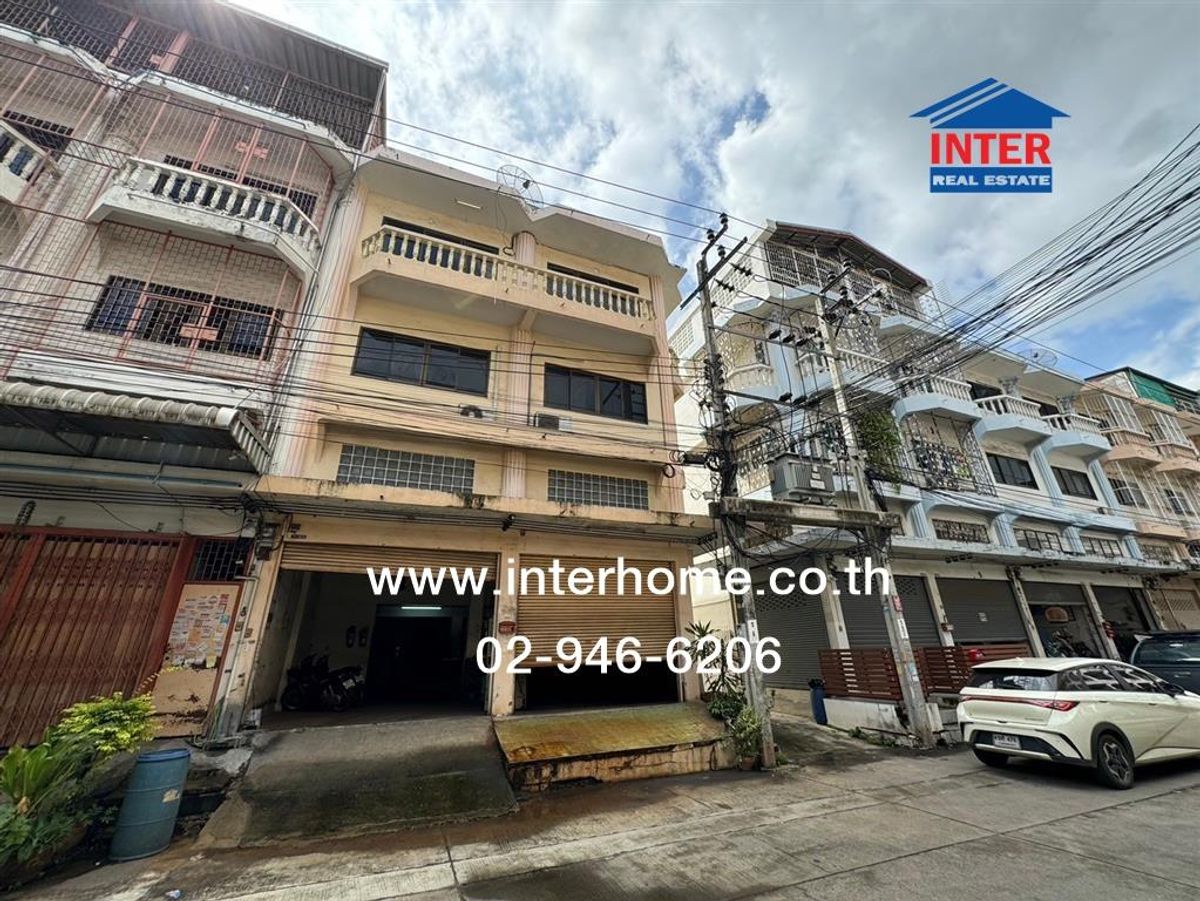 ขายอาคารพาณิชย์พระราม 2 บางขุนเทียน : อาคารพาณิชย์ 3.5 ชั้น 59.6 ตร.ว. อาคารพาณิชย์ ซอยสะแกงาม8/1 ถนนพระราม2 เขตบางขุนเทียน กรุงเทพมหานคร