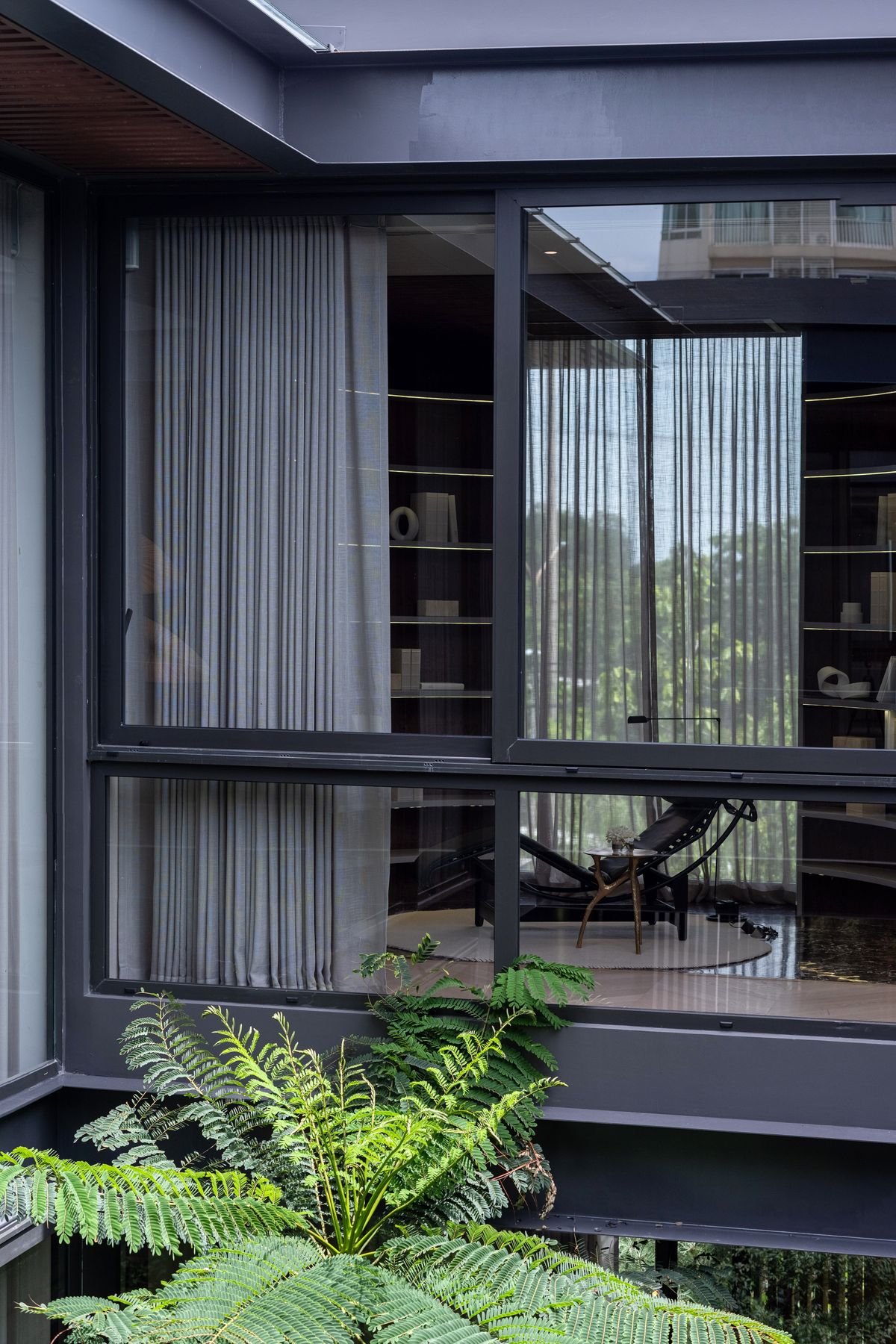 For SaleHouseBang Sue, Wong Sawang, Tao Pun : 3 -storey detached house for sale. Sonle Residences project (Sunle Residence), Ratchadaphisek, near MRT Wongsawang, only 900 meters, with a large private pool and a large Courtyard.