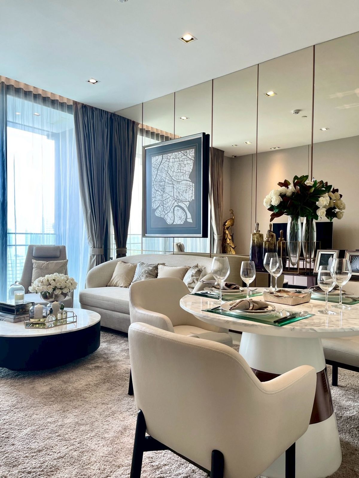 ขายคอนโดนานา : ✨BEST DEAL EVER✨ The most luxury condo in Nana 