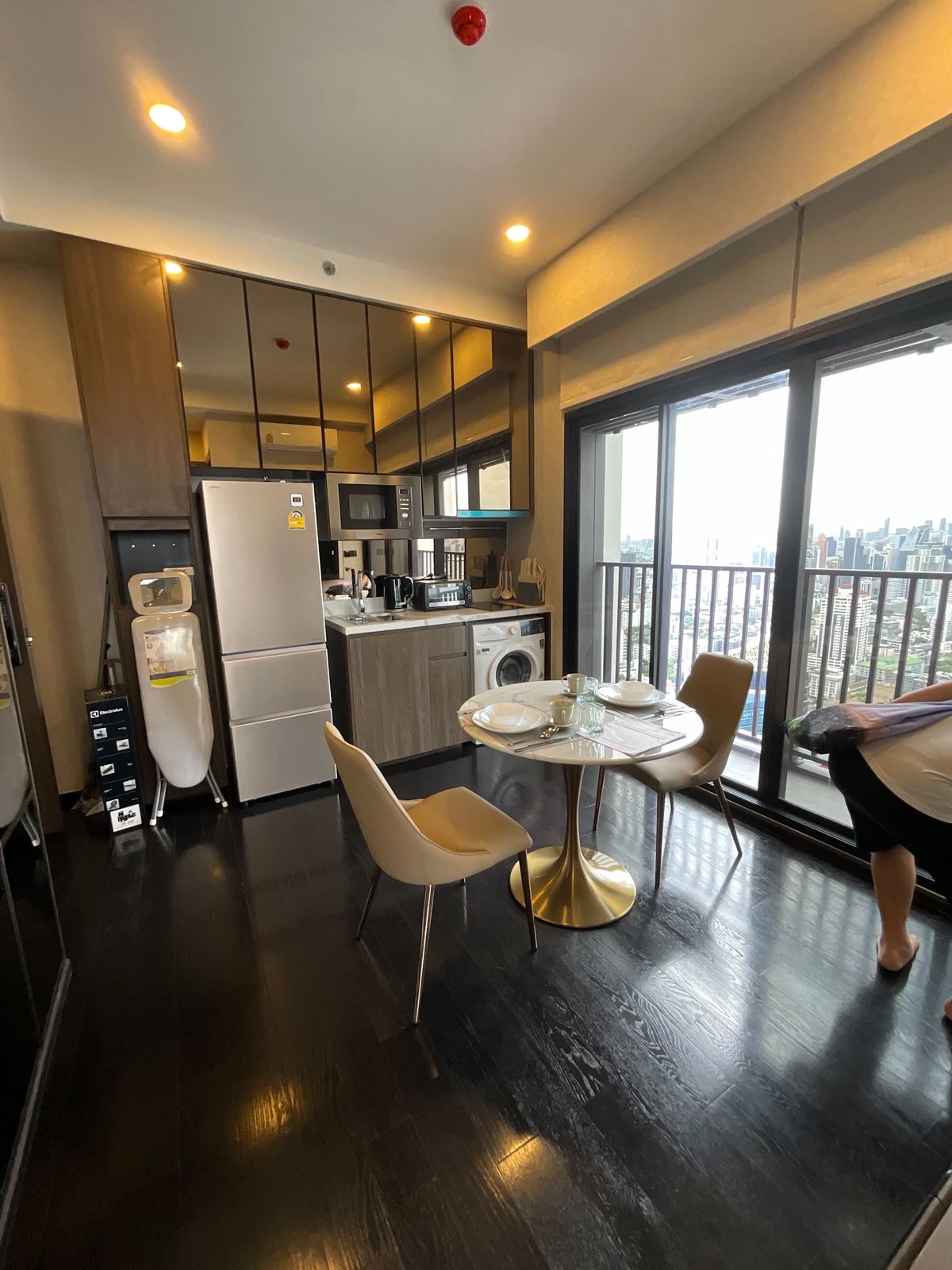 ให้เช่าคอนโดสุขุมวิท อโศก ทองหล่อ : 🏙️ Park Origin Thonglor | For Rent Modern High-Rise Living in the Heart of Thonglor