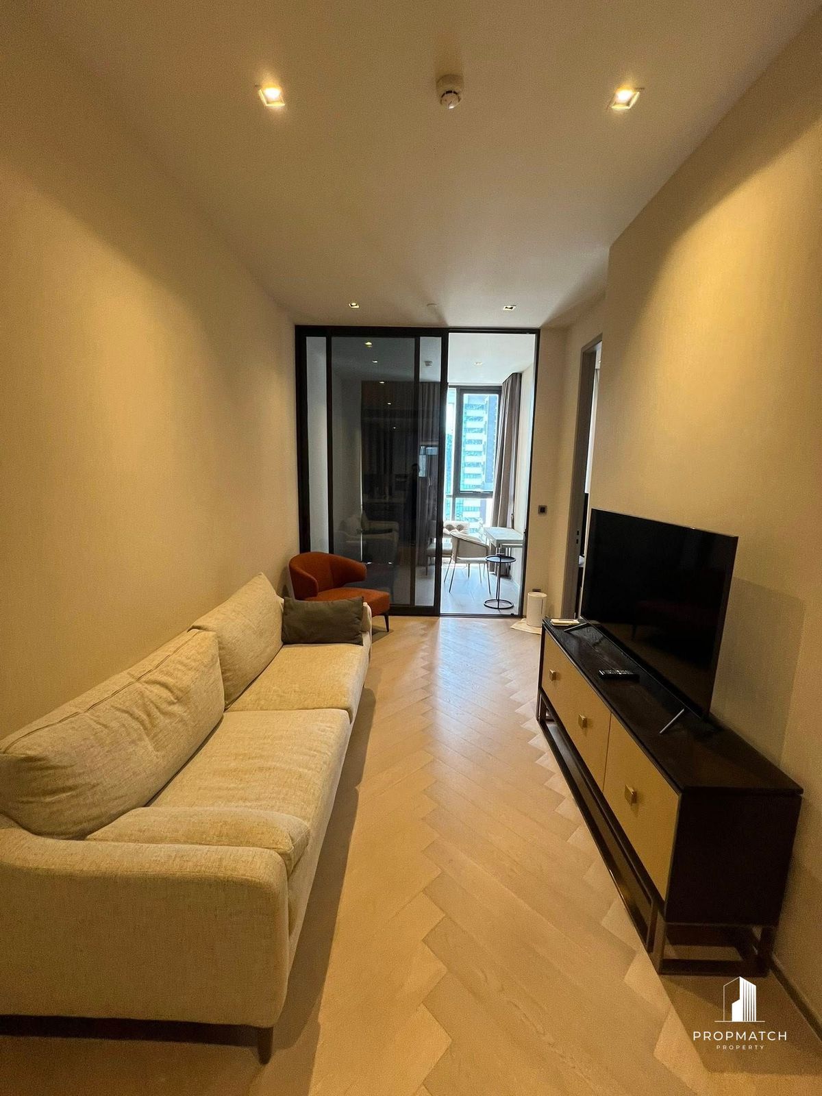 For RentCondoSathorn, Narathiwat : ✨flash deal ✨The Reserve Sathorn (1Bed 1Bath 56SQM.) Completely decorated !! Only 52,000 baht per month Tel.0981315848 @PropMatch
