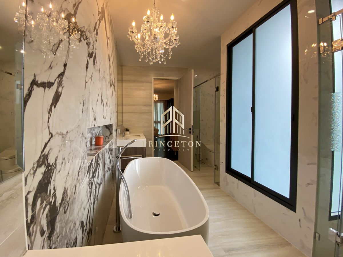 ให้เช่าบ้านเลียบทางด่วนรามอินทรา : ดิ ออเนอร์ โยธินพัฒนา บ้านเดี่ยวสไตล์ Private Pool Villa 3 ชั้น ระดับ Super Luxury 📞092-4252445 The Honor Yothinpattana