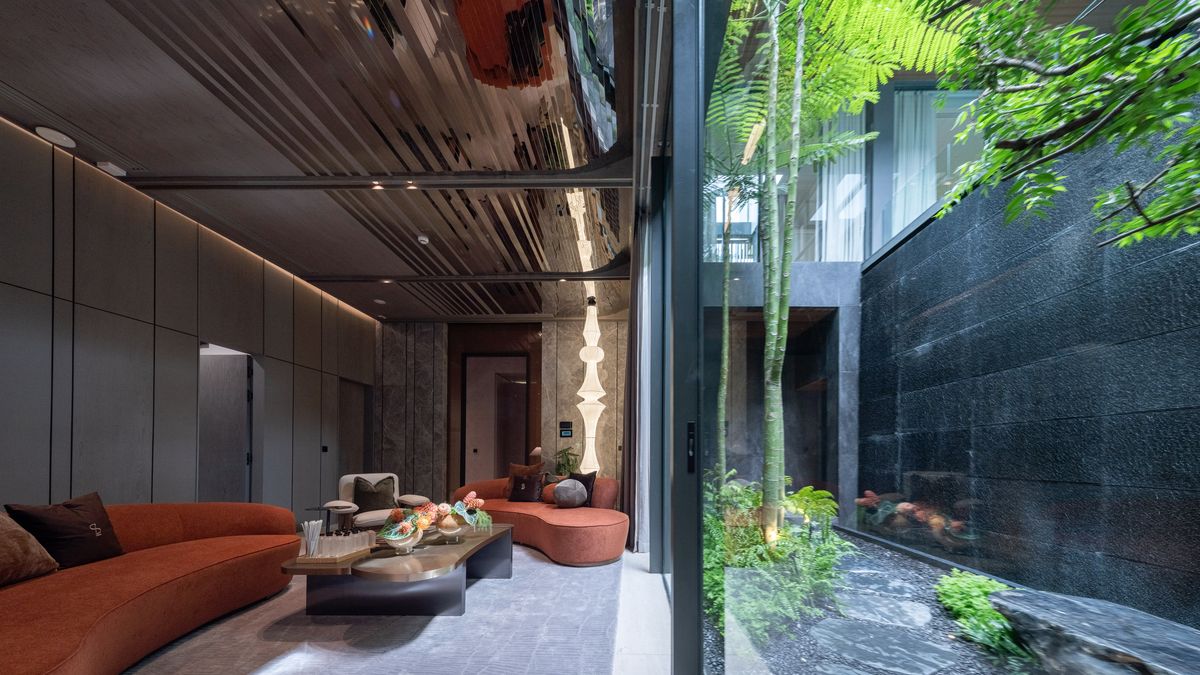 For SaleHouseBang Sue, Wong Sawang, Tao Pun : 3 -storey detached house for sale. Sonle Residences project (Sunle Residence), Ratchadaphisek, near MRT Wongsawang, only 900 meters, with a large private pool and a large Courtyard.