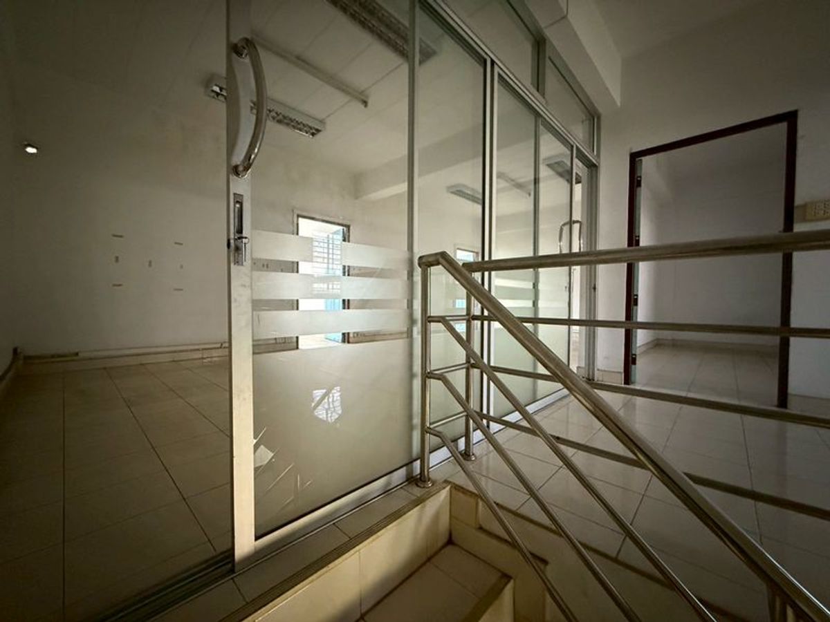 For SaleShop HouseUttaradit : 4 -storey commercial building for sale, 46.5 square wah deck, Borom Asin Road, Tha It Subdistrict, Mueang District, Uttaradit Province