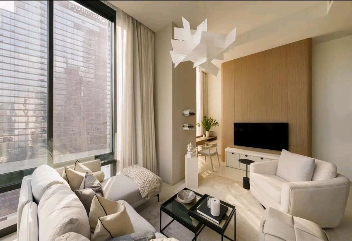 ให้เช่าคอนโดสีลม ศาลาแดง บางรัก : 📍Ashton Silom
For rent (Available after 11th Aug)
Luxurious well-designed 2 bedroom condo in Silom.