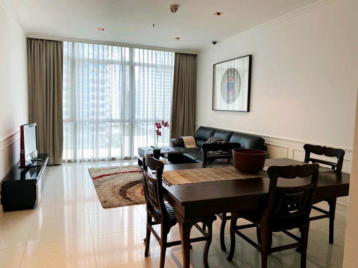 คอนโดวิทยุ ชิดลม หลังสวน : 📍Athenee Residence
Luxury spacious 2-bedroom condo near BTS Ploenchit. Only 200 m from BTS Ploenchit. High class neighbourhood. 🏆