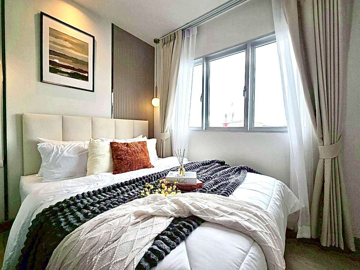 For SaleCondoKasetsart, Ratchayothin : Selling beautiful decoration rooms near MRT Lat Phrao The Privacy Ladprao-Sena. Interested in calling.