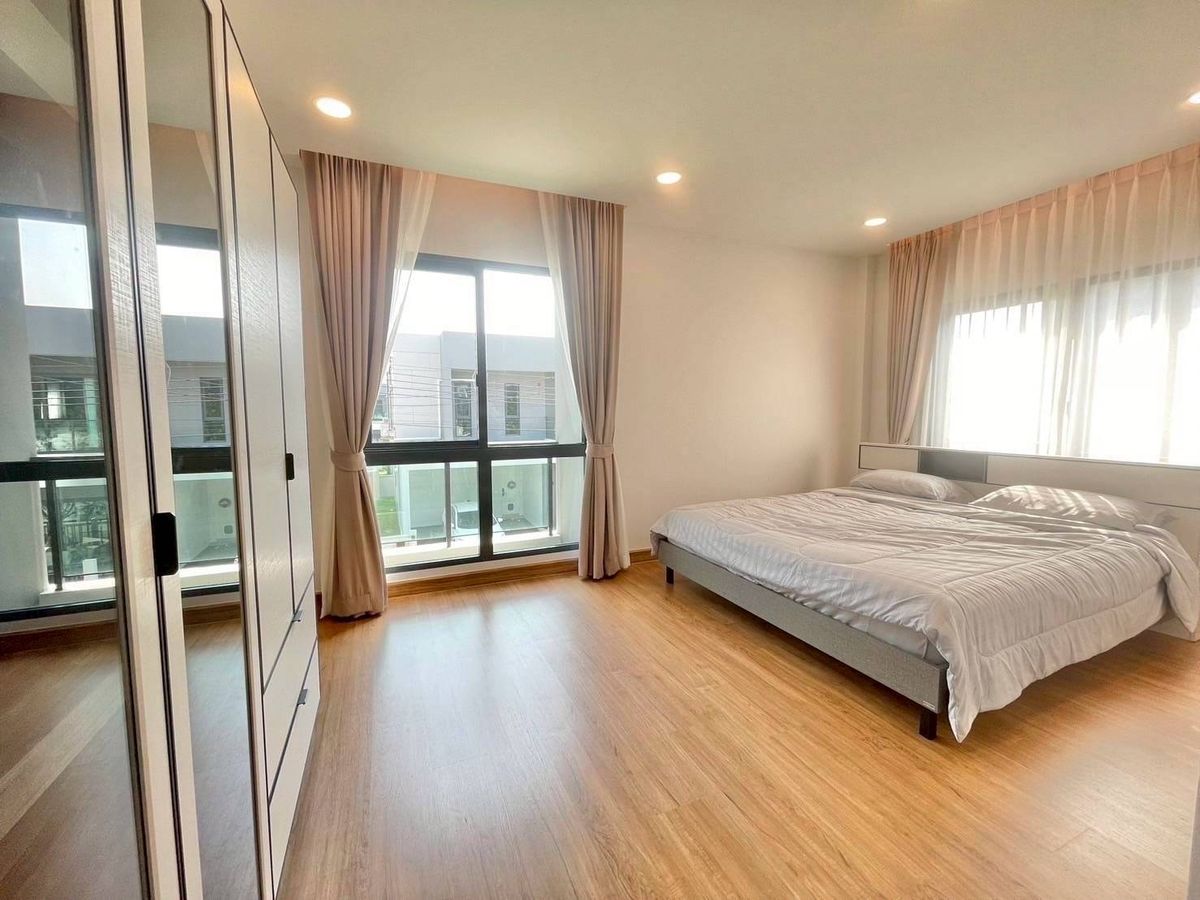 For RentHouseBangna, Bearing, Lasalle : P-2772 Urgent rent! Centro Bangna, beautiful house, ready to live in a good location near Mega Bangna