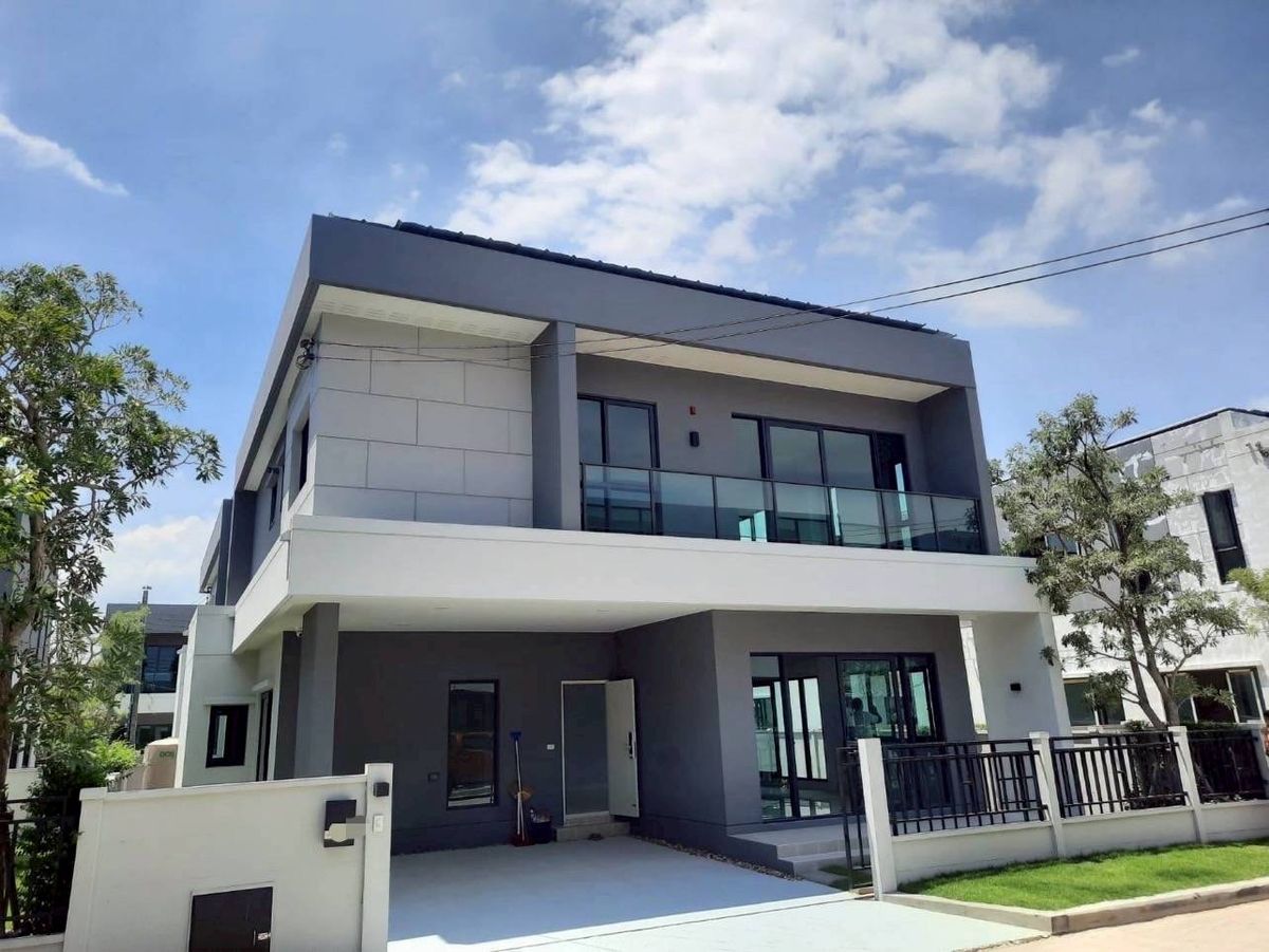 For RentHouseBangna, Bearing, Lasalle : P-2772 Urgent rent! Centro Bangna, beautiful house, ready to live in a good location near Mega Bangna