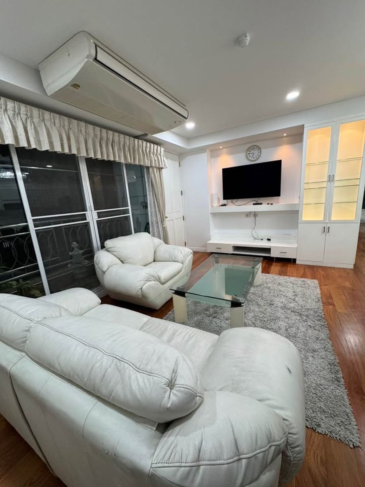ให้เช่าคอนโดวิทยุ ชิดลม หลังสวน : บ้านถนนสารสิน