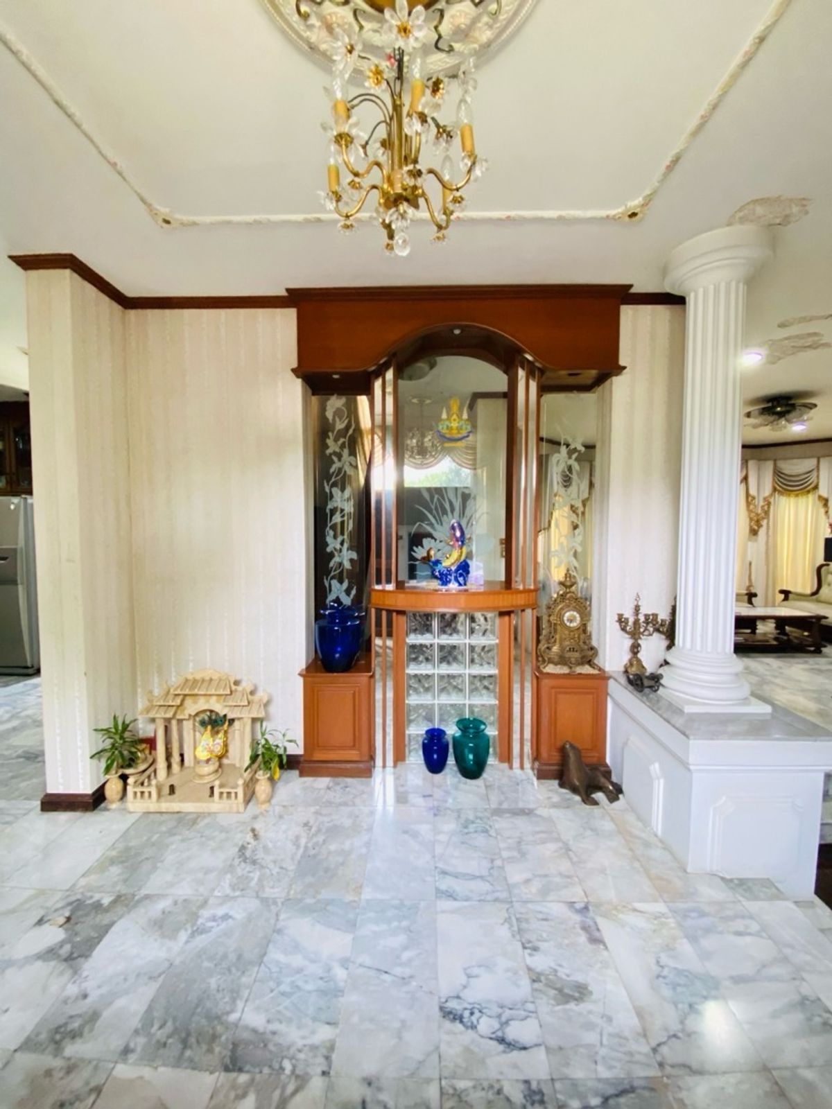 For SaleHouseOnnut, Udomsuk : Selling for only 28.9 million baht, large detached house for sale, 2 alleys intersecting each other. Wachiratham Sathit 44 – Sukhumvit 101/1 Phra Khanong, Bangkok, city center location, near BTS, near BITEC Bangna, True Digital Park and expressway entranc