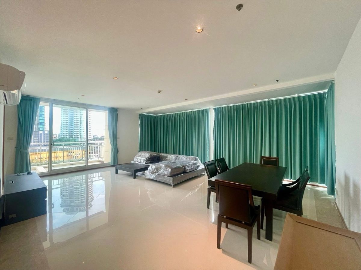 For RentCondoSathorn, Narathiwat : 3 Bedroom with Private Pool for Rent
