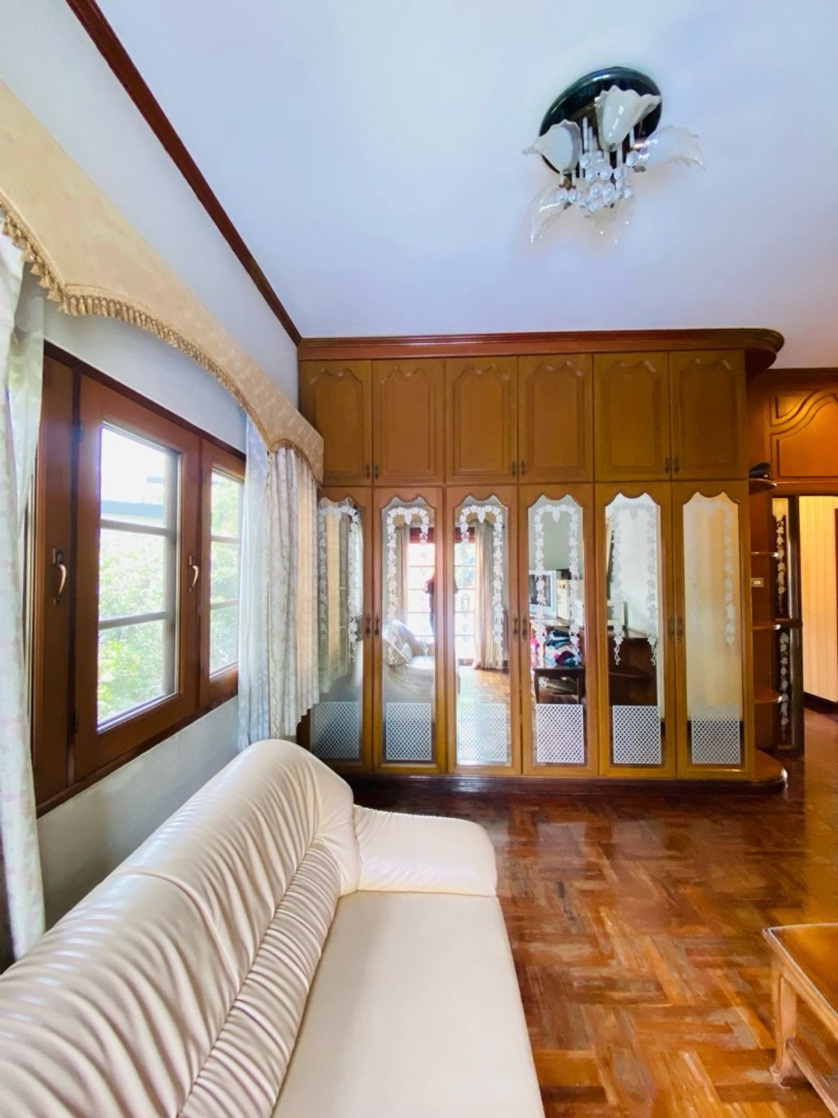 For SaleHouseOnnut, Udomsuk : Selling for only 28.9 million baht, large detached house for sale, 2 alleys intersecting each other. Wachiratham Sathit 44 – Sukhumvit 101/1 Phra Khanong, Bangkok, city center location, near BTS, near BITEC Bangna, True Digital Park and expressway entranc