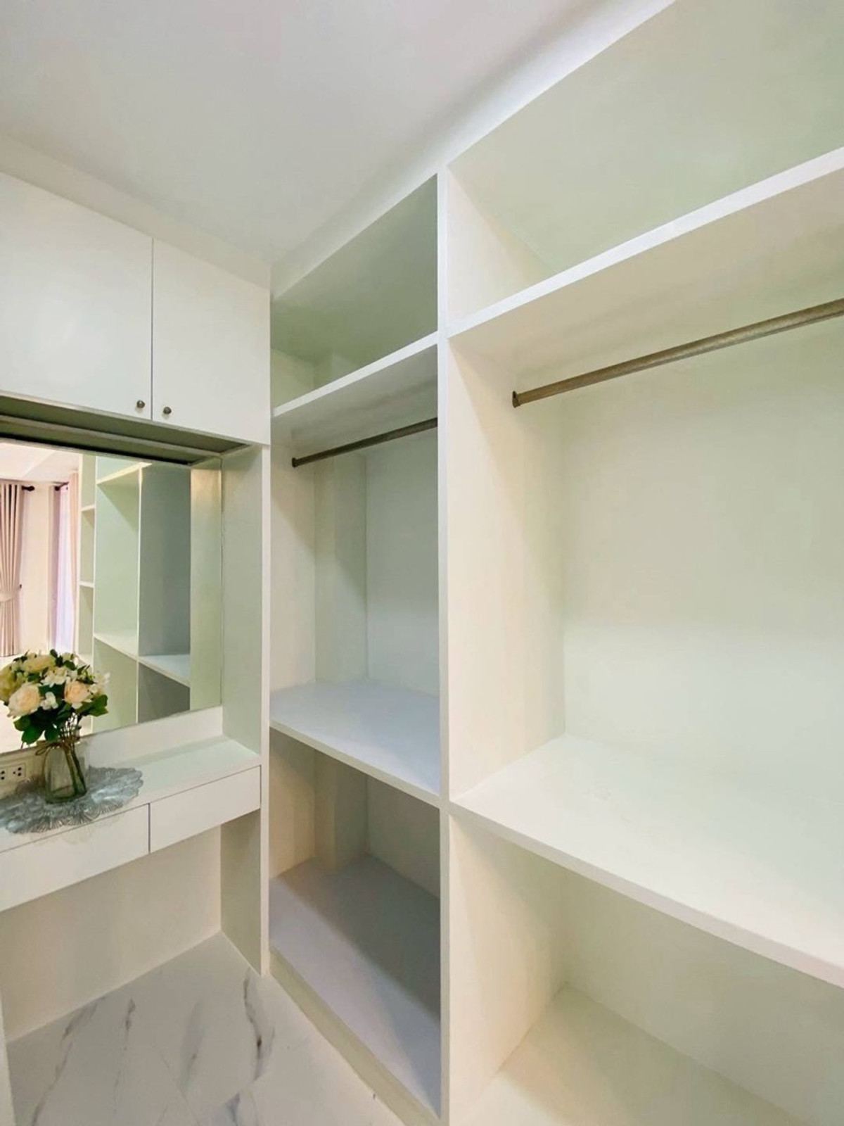 ขายบ้านเสรีไทย-นิด้า : อารีนา การ์เด้นท์ ขาย บ้านสวย ใหม่กริบ โลเกชั่น เสรีไทย-สวนสยาม 