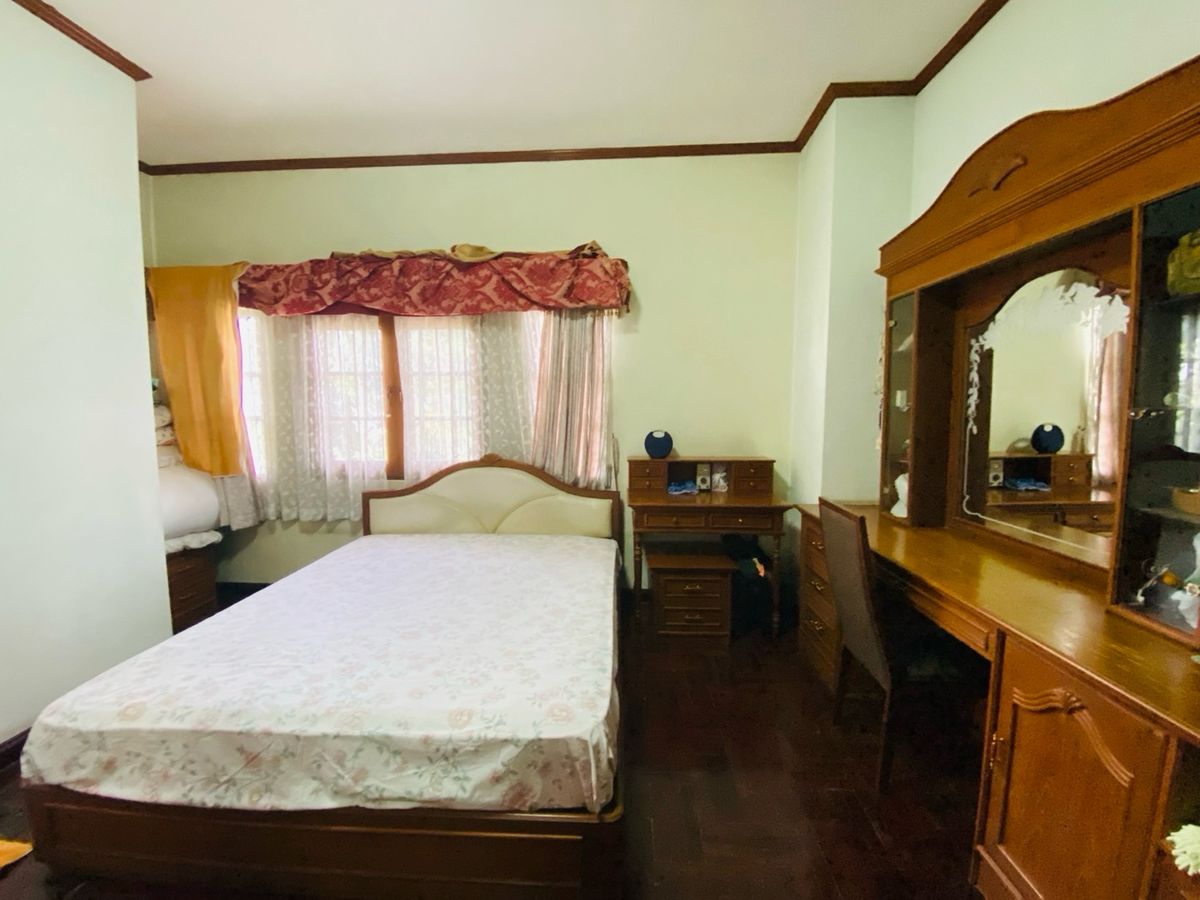 For SaleHouseOnnut, Udomsuk : Selling for only 28.9 million baht, large detached house for sale, 2 alleys intersecting each other. Wachiratham Sathit 44 – Sukhumvit 101/1 Phra Khanong, Bangkok, city center location, near BTS, near BITEC Bangna, True Digital Park and expressway entranc