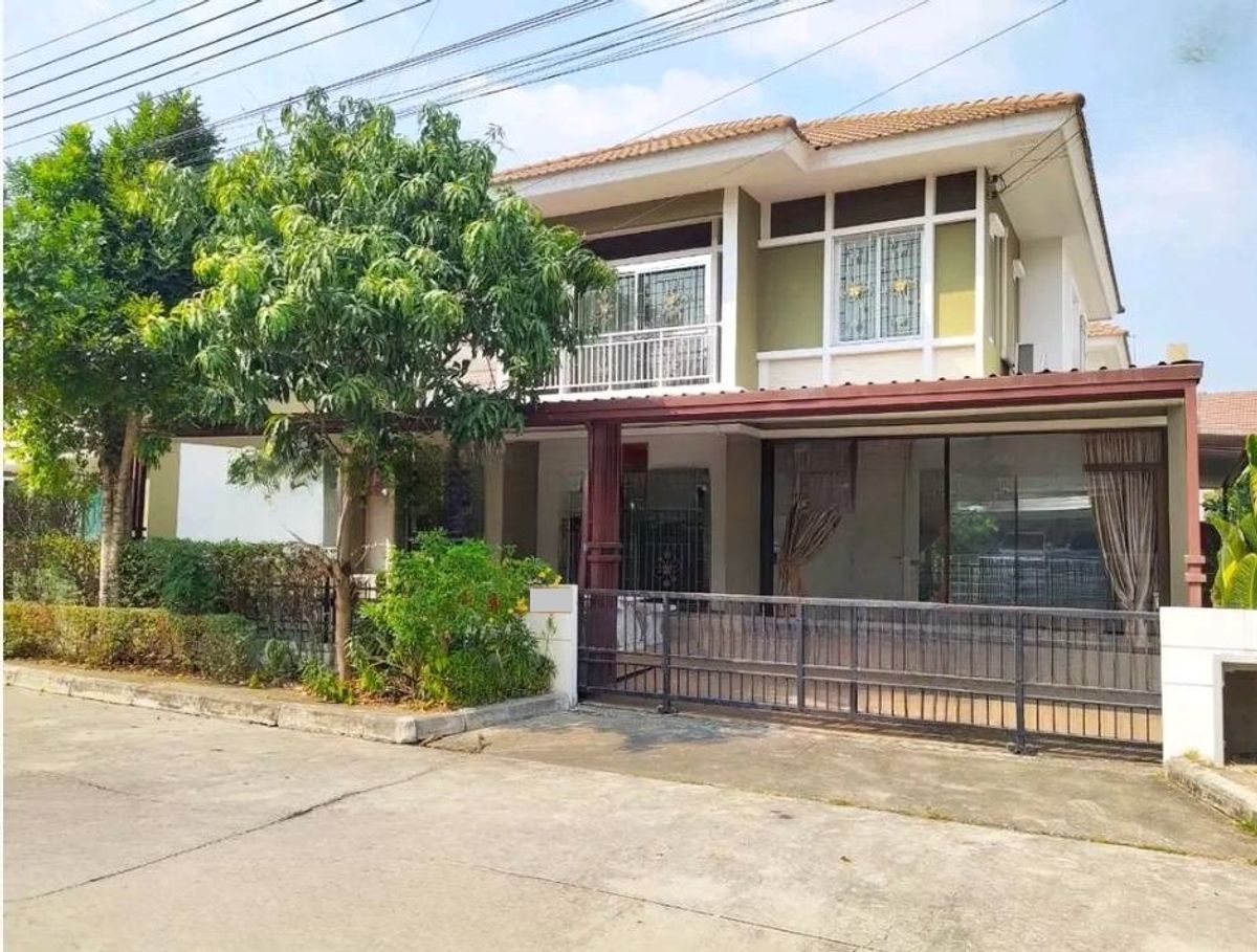 ขายบ้านลาดกระบัง สุวรรณภูมิ : ถนนเมน 50.2ตรว 5นอน2น้ำ บ้านเดี่ยว 2 ชั้น เดอะ แพลนท์ อ่อนนุช-มอเตอร์เวย์