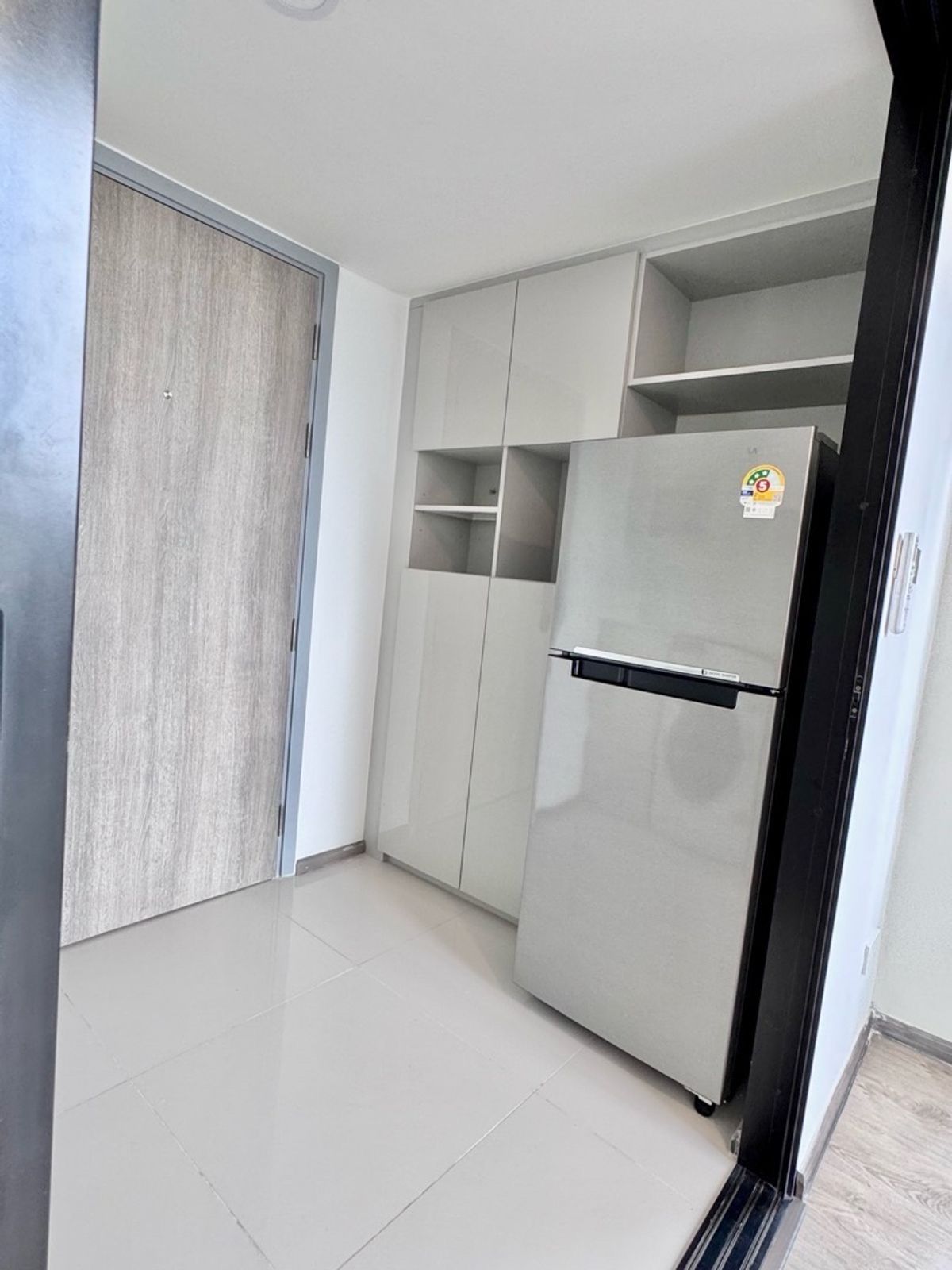 ให้เช่าคอนโดรัชดา ห้วยขวาง : ห้องมุม ห้องใหม่