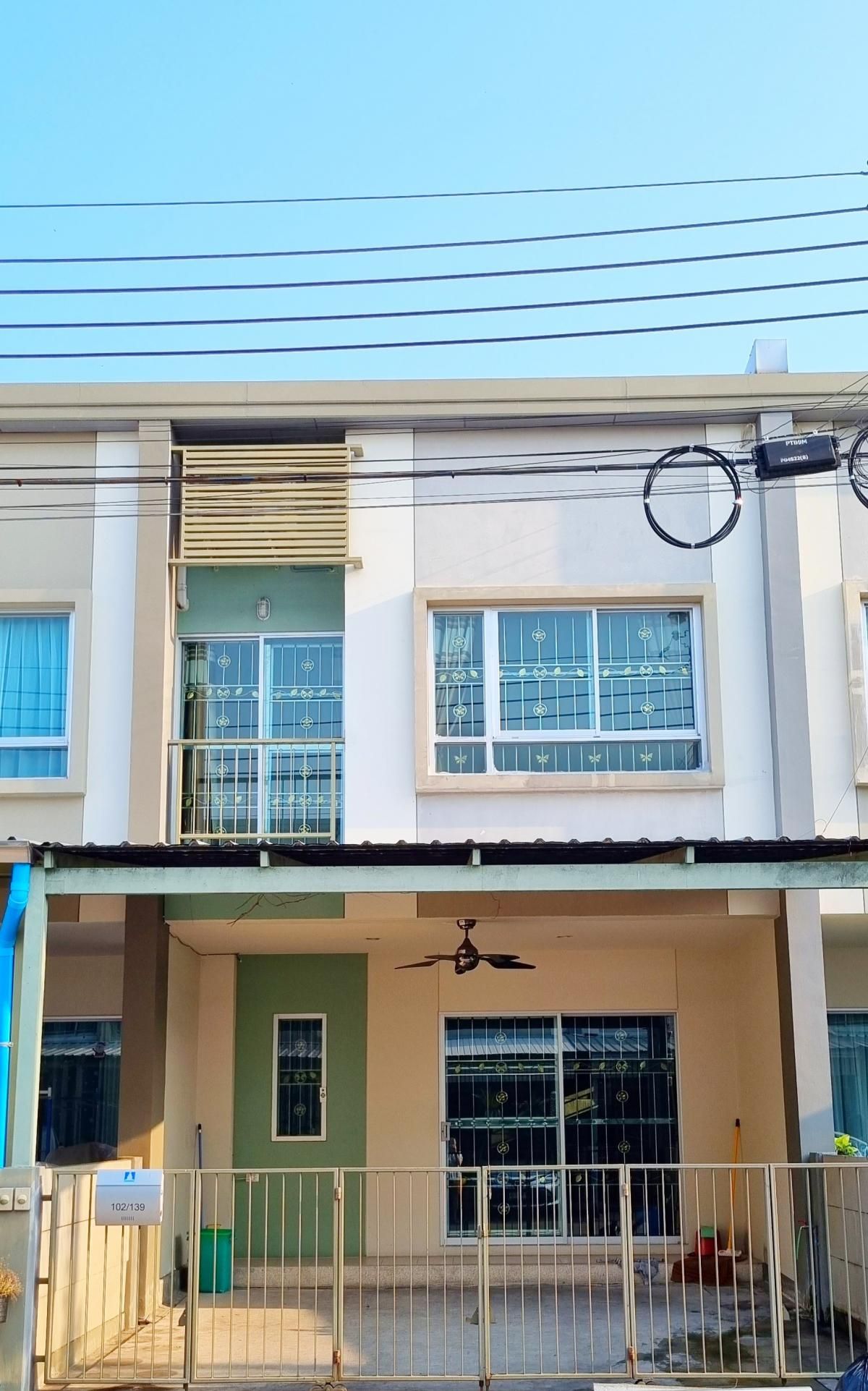 ขายทาวน์โฮมราษฎร์บูรณะ สุขสวัสดิ์ : (รหัส T090) ขายบ้านโครงการ Baan lumpini town ville suksawat - rama II บ้านลุมพินี ทาวน์ วิลล์ สุขสวัสดิ์ - พระราม 2 ใกล้ทางด่วน ดาวคะนอง