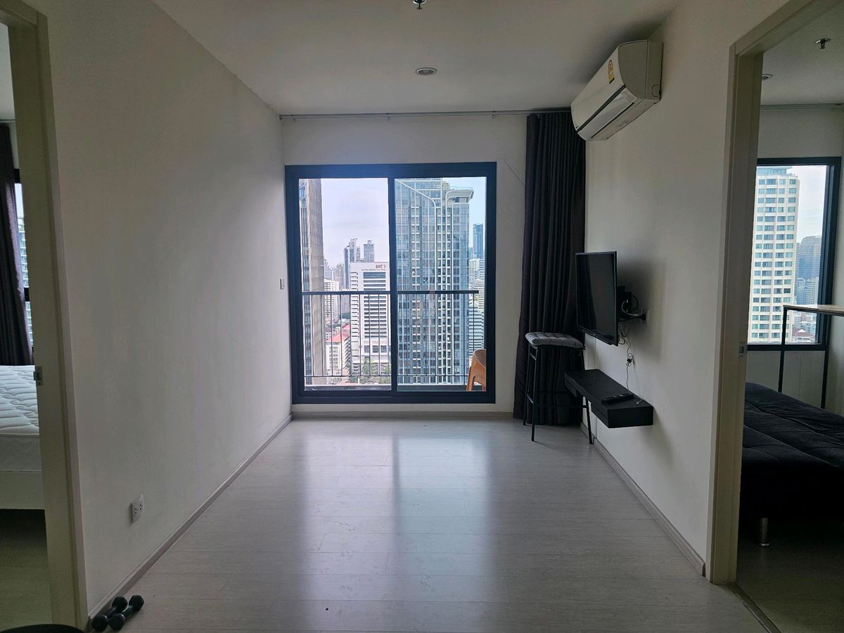 For RentCondoRama9, Petchburi, RCA : Very cheap 🔥🔥 Life Asoke, only 28,000 baht/🔥🔥 2 bedrooms The room is just available. Quick appointment, call 0655193596