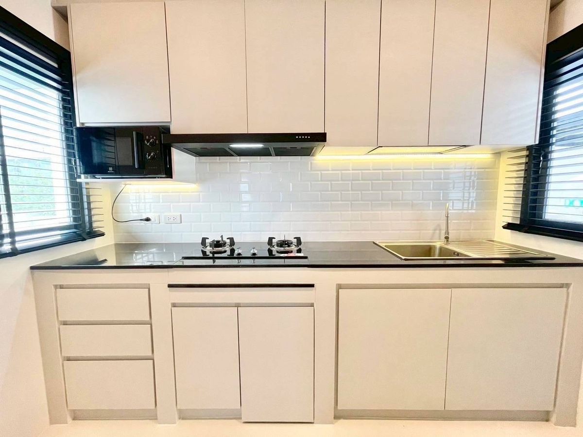 For RentHouseBangna, Bearing, Lasalle : P-2772 Urgent rent! Centro Bangna, beautiful house, ready to live in a good location near Mega Bangna