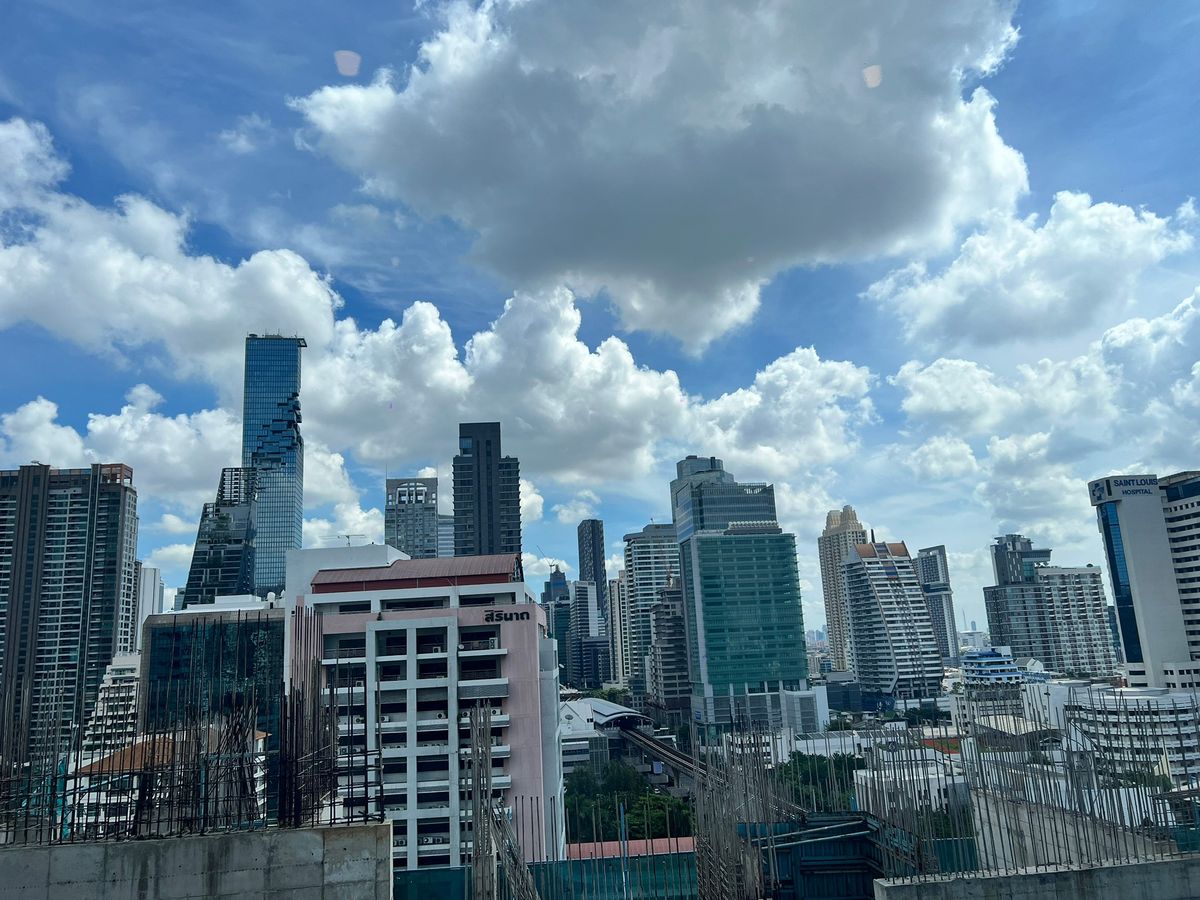 For RentCondoSathorn, Narathiwat : ( U20231026200 ) Tel/Line 096-2479369 , FOR RENT The Diplomat Sathorn Condo 2 bedroom, 2 bathroom, Corner room, furnished, Never rented, Special Deal!!