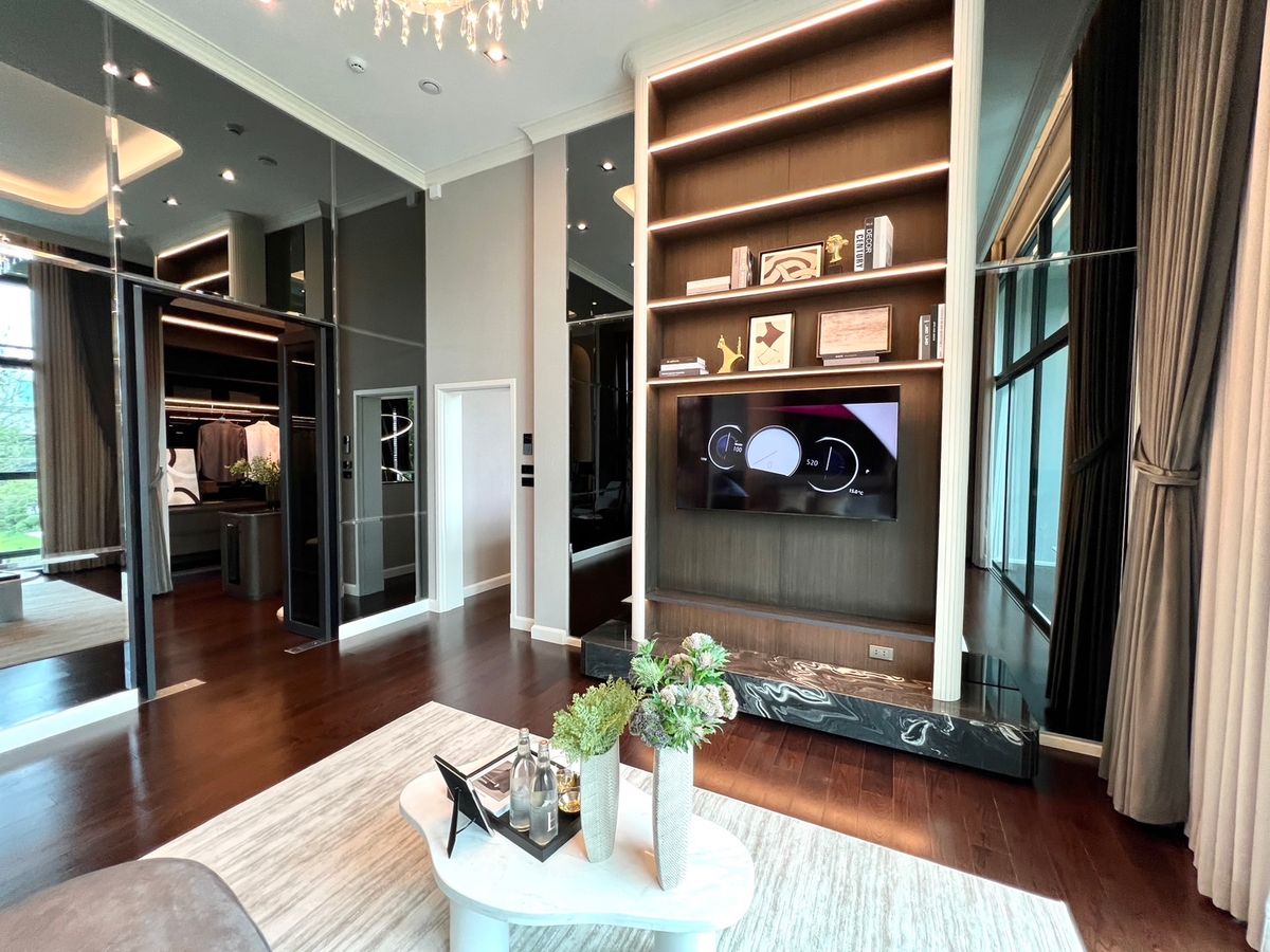 ขายบ้านนวมินทร์ รามอินทรา : 🏛️Bangkok Boulevard Signature รามอินทรา - วัชรพล🔥บ้านเดี่ยว 2 ชั้น ขนาด 516 ตร.ม. 125.1 ตร.ว. | 4 ห้องนอน 5 ห้องน้ำ 4 ที่จอด เริ่ม 29.9 MB ติดต่อนัดชม Tel.0922635410 (เอิร์ธ)