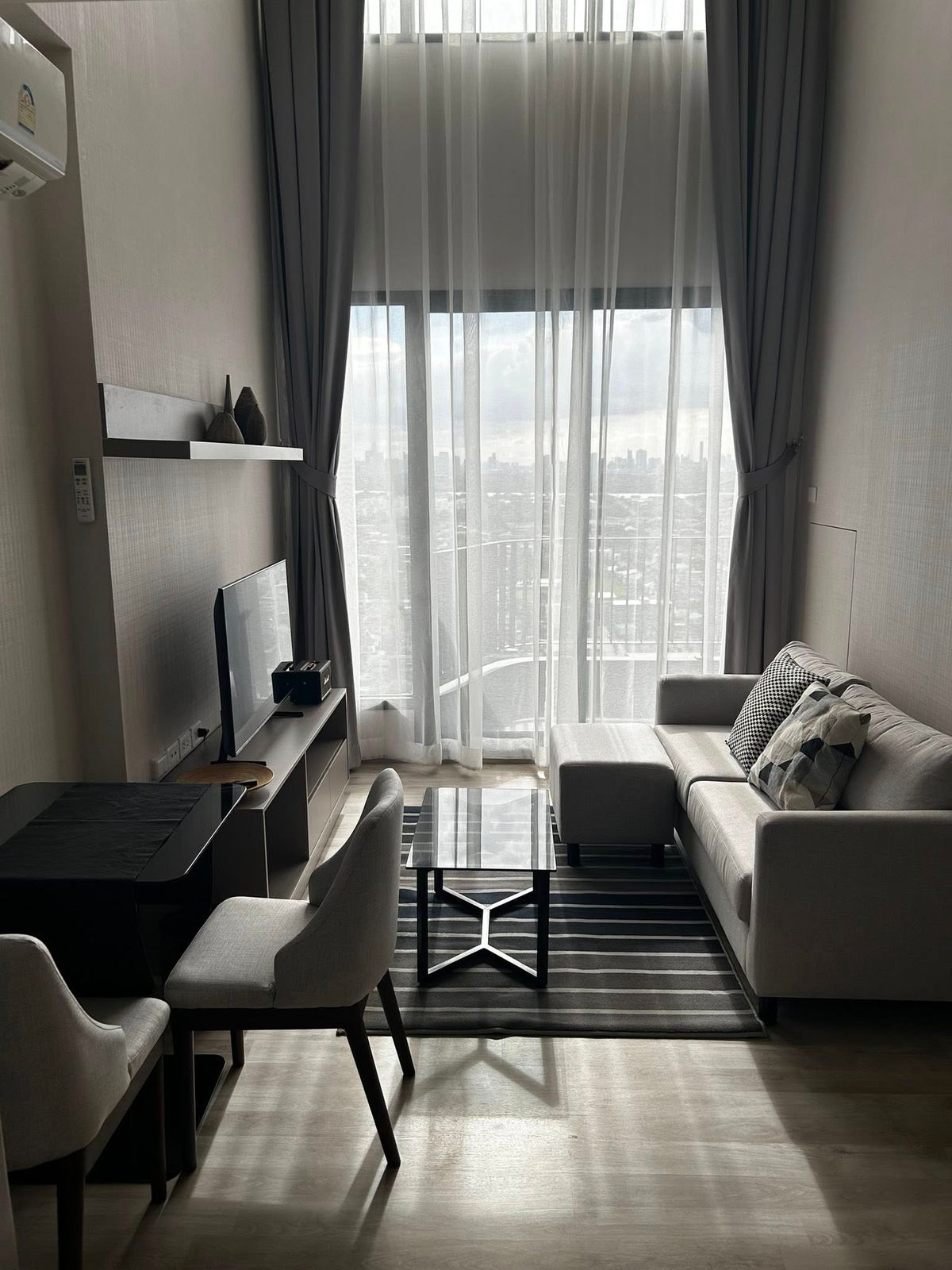 ให้เช่าคอนโดบางนา แบริ่ง ลาซาล : 📣 [For Rent] เช่าด่วน!! คอนโด Ideo Mobi Sukhumvit East Point แต่งครบ สภาพดีมาก ห้องสวย 🔥