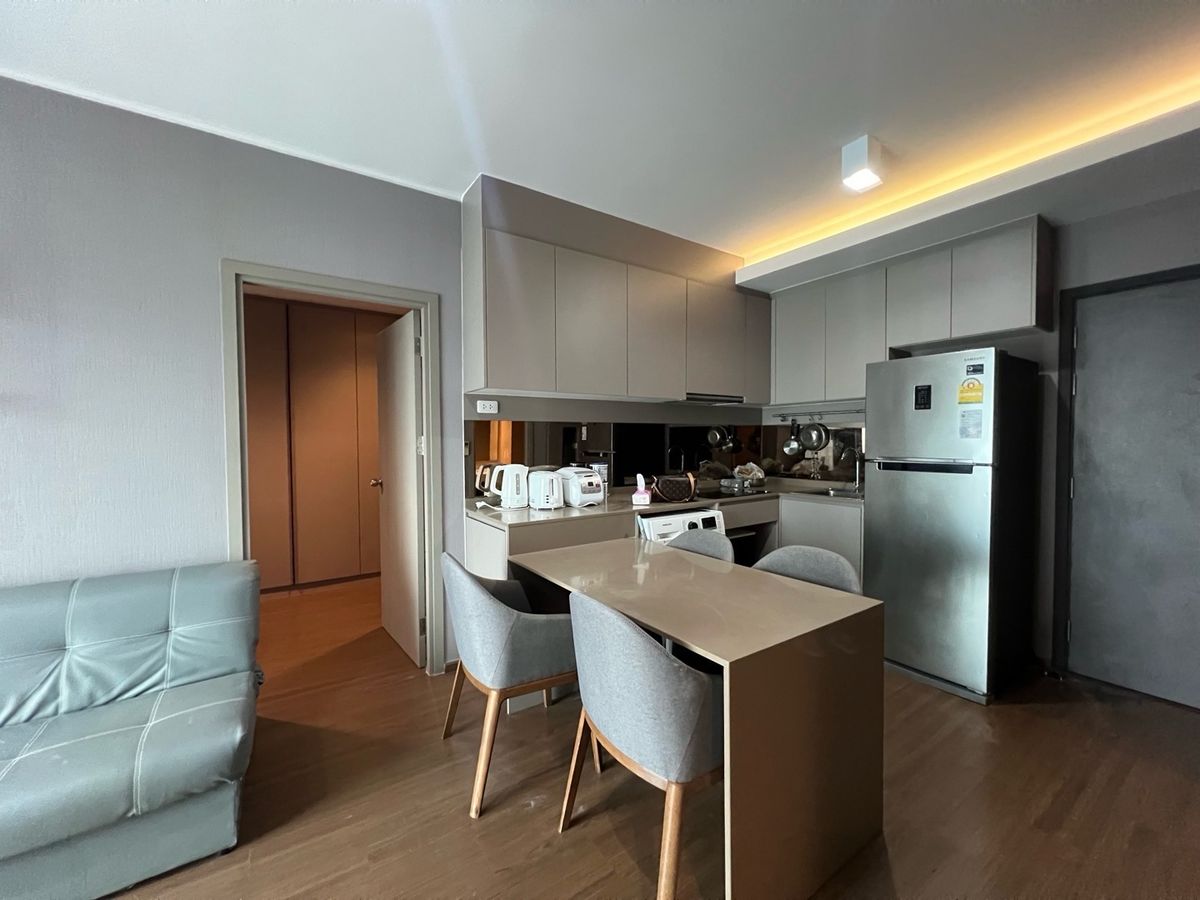 ให้เช่าคอนโดอ่อนนุช อุดมสุข : Ideo Sukhumvit 93 for RENT
2 ห้องนอน 2 ห้องน้ำ ขนาด 54 ตรม 
มีเครื่องซักผ้า ใต้ตึกมี Starbuck และ 7-11  🔥🔥ราคา 30,000 บาท🔥🔥 ด่วน !!!!  สนใจโทร 061-4162636
