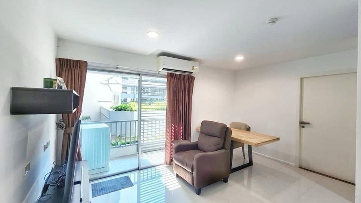 For RentCondo : ❤️❤️📍โครงการ Whizdom Punnawithi Station line @900cqqhk tel 0859114585. ❤️นัดชมห้องได้ 10 สค 68 เป็นต้นไป  ห้องว่างพร้อมอยู่  25 กย 68
5 นาทีถึงทางด่วน 3สาย (ดินแดง/รามอินทรา/บางนาตราด) ออกได้3ทาง
300m จาก BTS ปุณณวิถี มีรถรับส่ง เดินไปTrue Digital Park 
