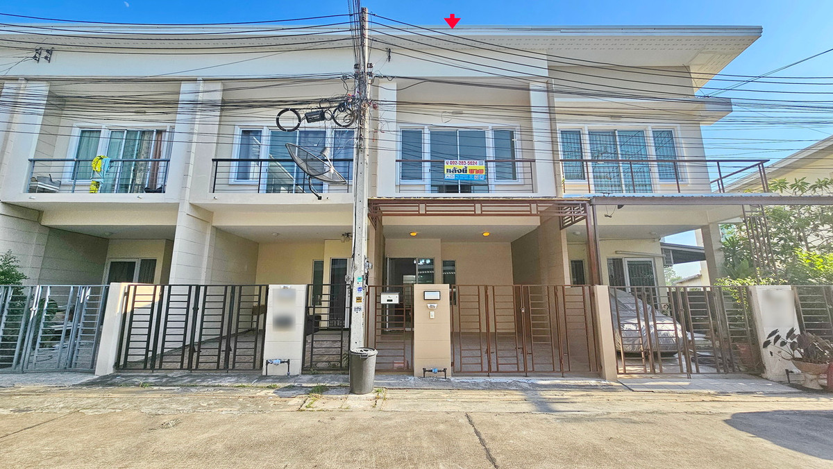 ขายทาวน์โฮมพัทยา บางแสน ชลบุรี สัตหีบ : ทาวน์เฮ้าส์แสนสุขทาวน์ 2 (Sansuk Town 2) พัทยา ปรับปรุงพร้อมอยู่ ต้นโครงการ ต.หนองปรือ อ.บางละมุง จ.ชลบุรี 