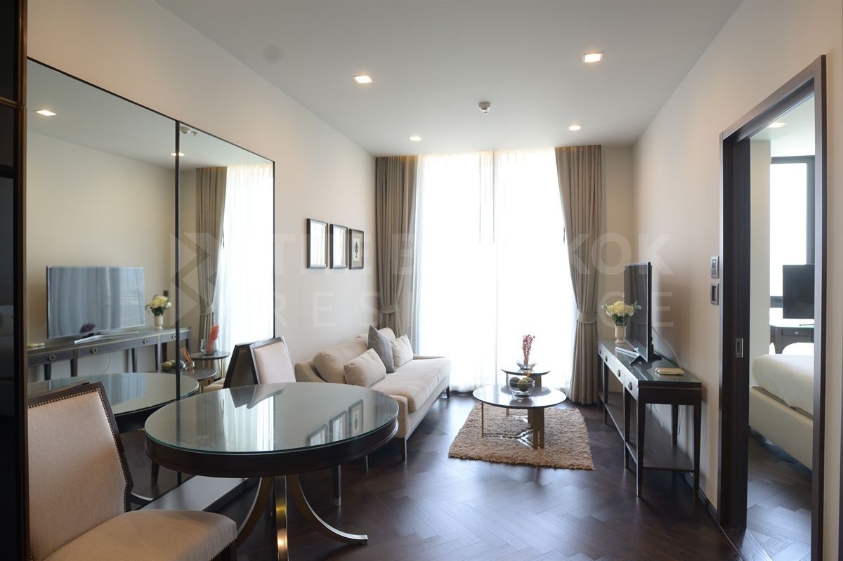 ให้เช่าคอนโดอารีย์ อนุสาวรีย์ : Luxury Condo The Monument Sanampao 1B1BPlus 51.8 Sqm Just 40K/Month Call Khun Aumi 0658209572 By Aumi