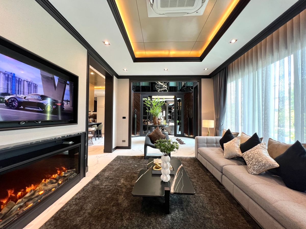 ขายบ้านนวมินทร์ รามอินทรา : 🏛️Bangkok Boulevard Signature รามอินทรา - วัชรพล🔥บ้านเดี่ยว 2 ชั้น ขนาด 516 ตร.ม. 125.1 ตร.ว. | 4 ห้องนอน 5 ห้องน้ำ 4 ที่จอด เริ่ม 29.9 MB ติดต่อนัดชม Tel.0922635410 (เอิร์ธ)