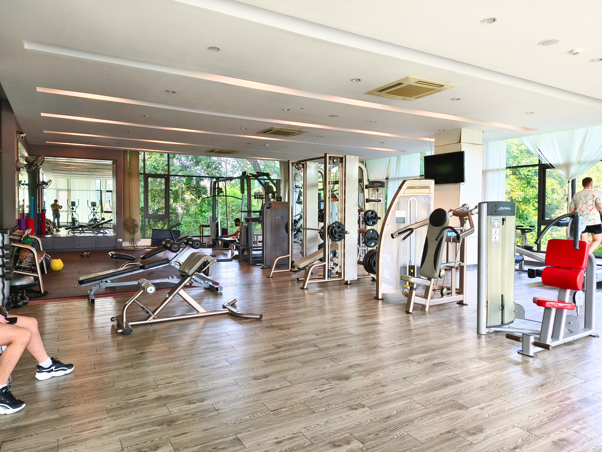 For SaleTownhomeLadkrabang, Suwannaphum Airport : Townhome for sale The Metro Rama 9 18.8 sq.w. 3.7 million baht, not noisy, railway, 3rd floor, 3 bedrooms, 3 bathrooms, 5 minutes to expressway and electric train. Owner selling himself