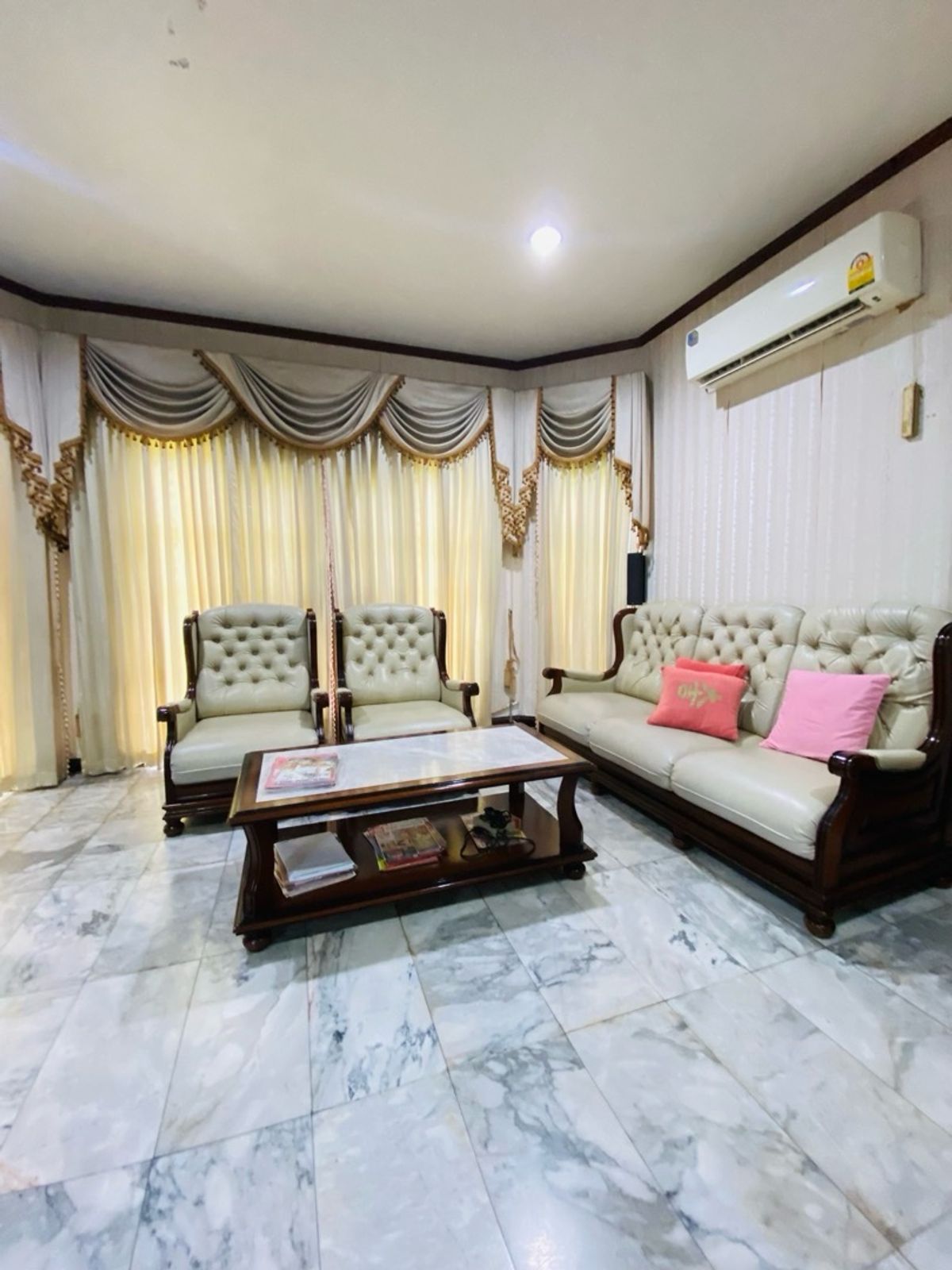 For SaleHouseOnnut, Udomsuk : Selling for only 28.9 million baht, large detached house for sale, 2 alleys intersecting each other. Wachiratham Sathit 44 – Sukhumvit 101/1 Phra Khanong, Bangkok, city center location, near BTS, near BITEC Bangna, True Digital Park and expressway entranc