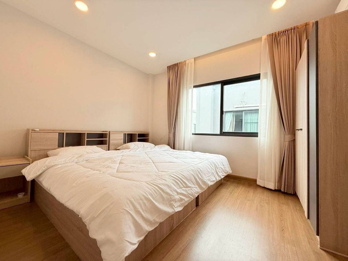 For RentHouseBangna, Bearing, Lasalle : P-2772 Urgent rent! Centro Bangna, beautiful house, ready to live in a good location near Mega Bangna