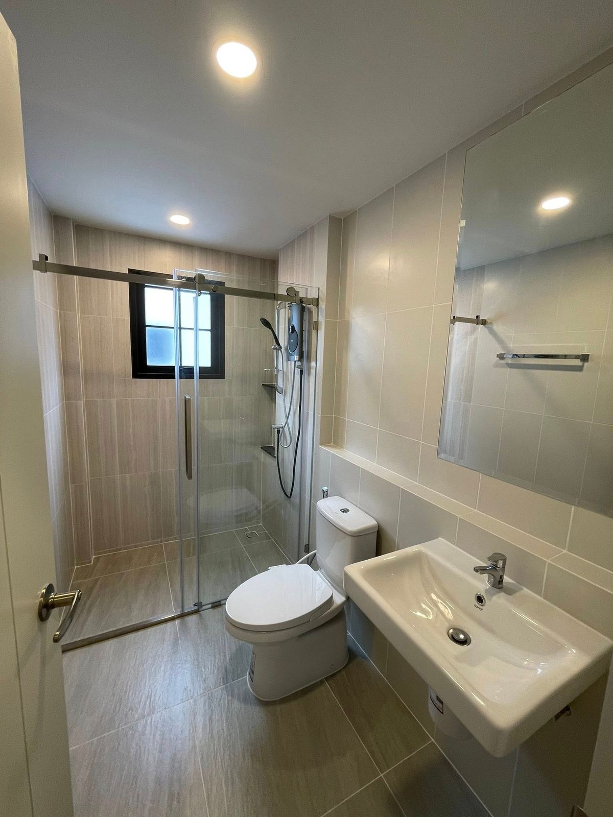 For RentHouseBangna, Bearing, Lasalle : P-2767 Urgent rent! Centro Bangna is ready to be near Mega Bangna.