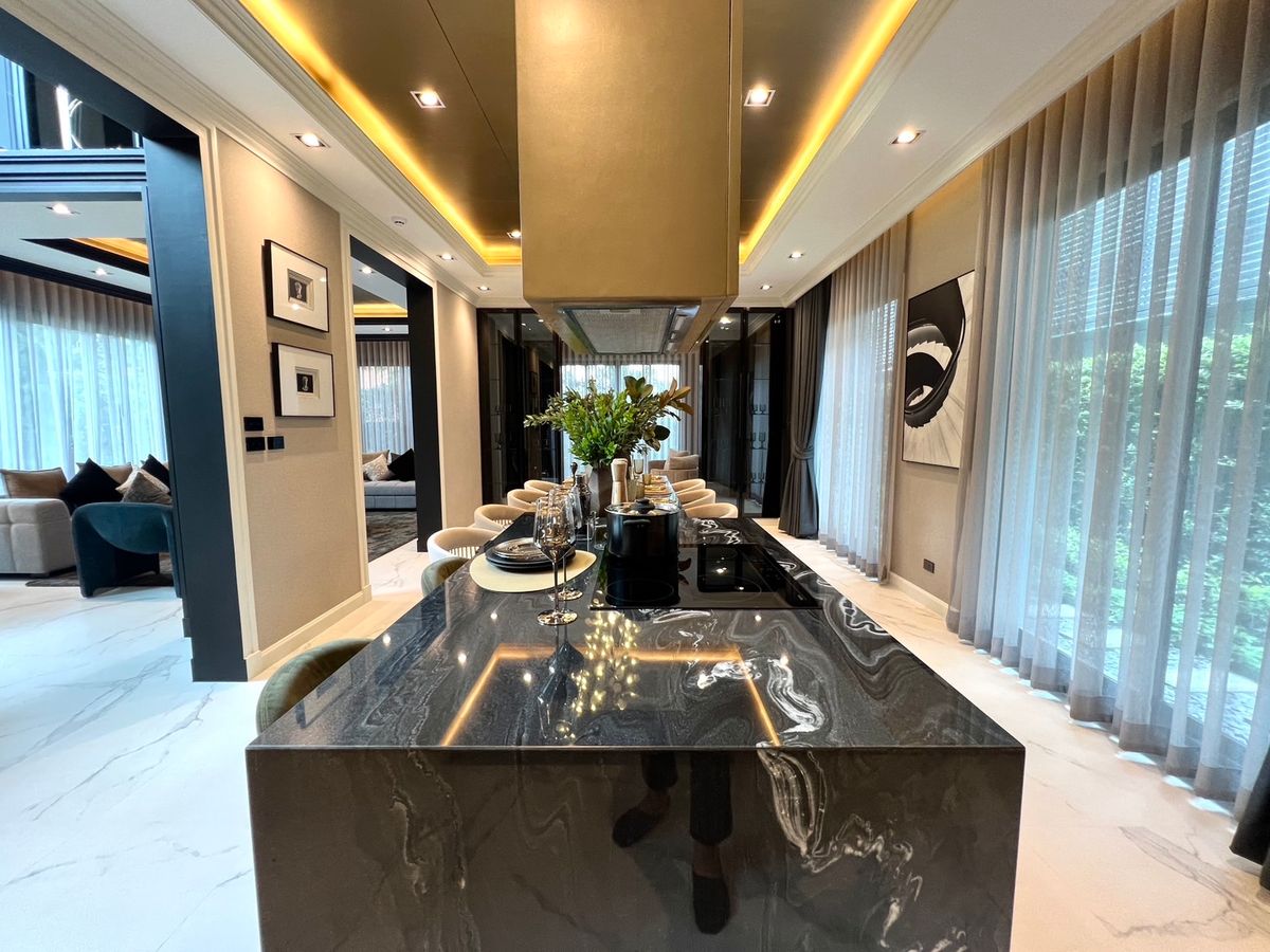 ขายบ้านนวมินทร์ รามอินทรา : 🏛️Bangkok Boulevard Signature รามอินทรา - วัชรพล🔥บ้านเดี่ยว 2 ชั้น ขนาด 516 ตร.ม. 125.1 ตร.ว. | 4 ห้องนอน 5 ห้องน้ำ 4 ที่จอด เริ่ม 29.9 MB ติดต่อนัดชม Tel.0922635410 (เอิร์ธ)