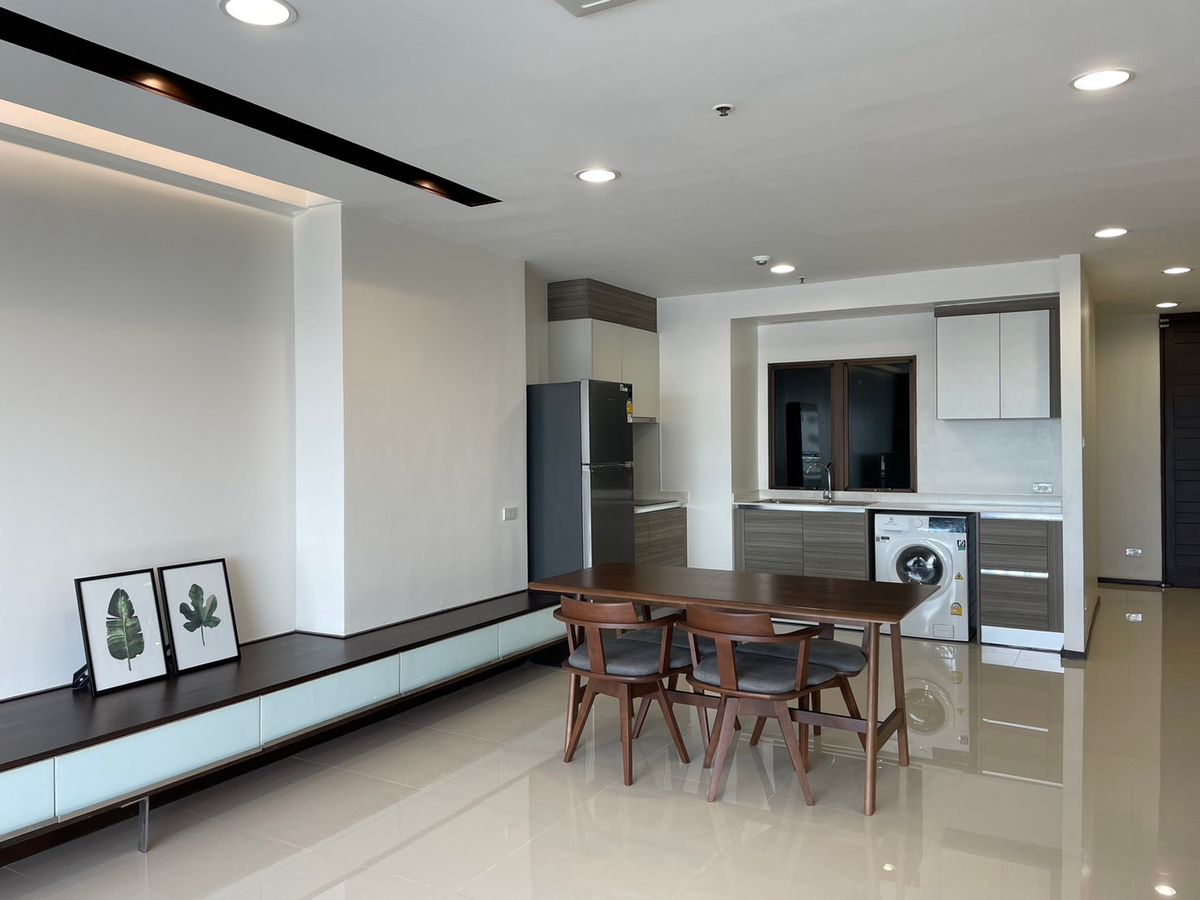 ให้เช่าคอนโดบางนา แบริ่ง ลาซาล : ให้เช่า East Tower Bangna 2 ห้องนอน ห้องใหญ่ ติดห้าง Central บางนา พร้อมอยู่