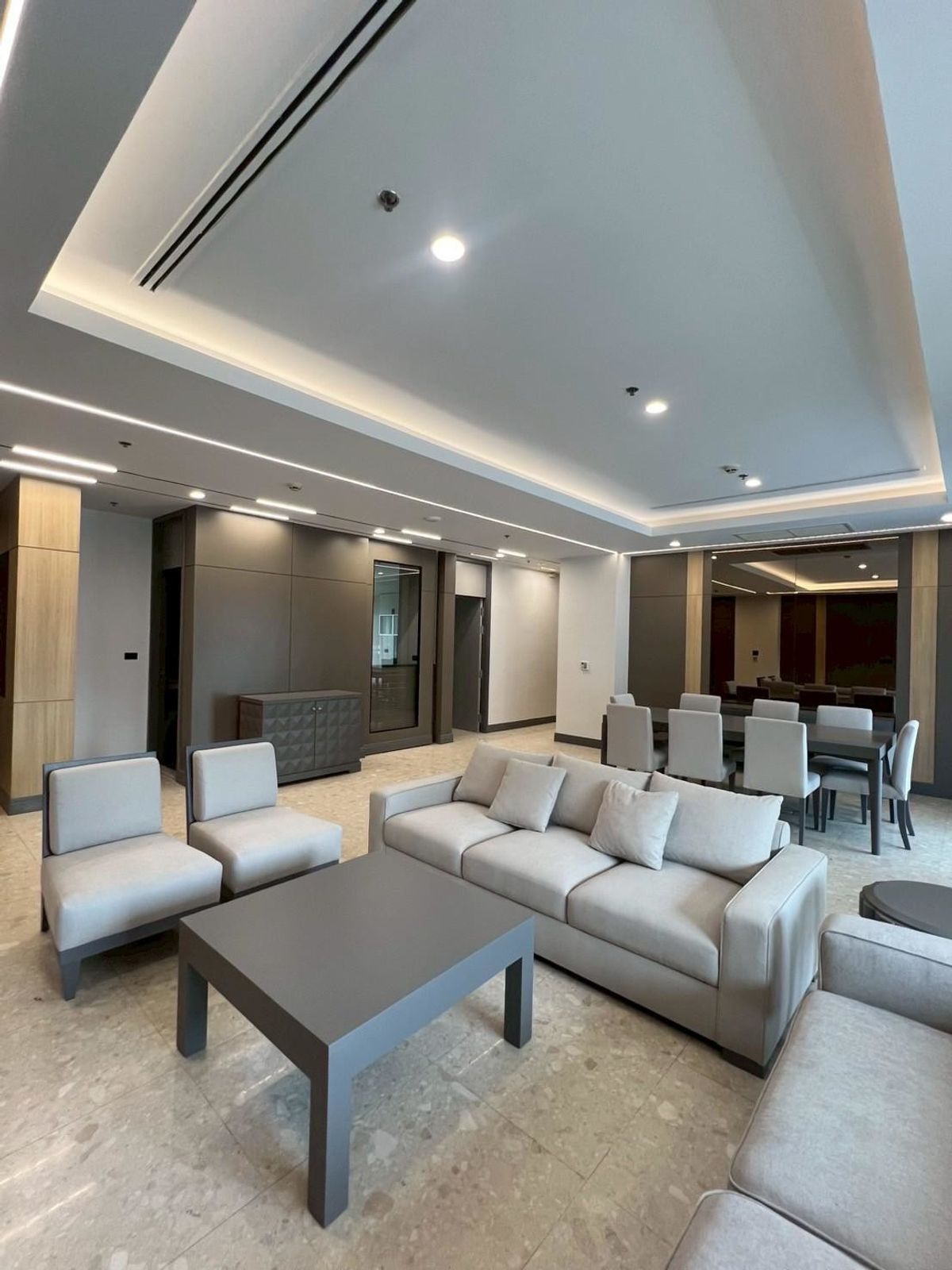 ให้เช่าคอนโดวิทยุ ชิดลม หลังสวน : Royal Residence Park  | รอยัล เรสซิเดนซ์ พาร์ค >> Available Now!!!