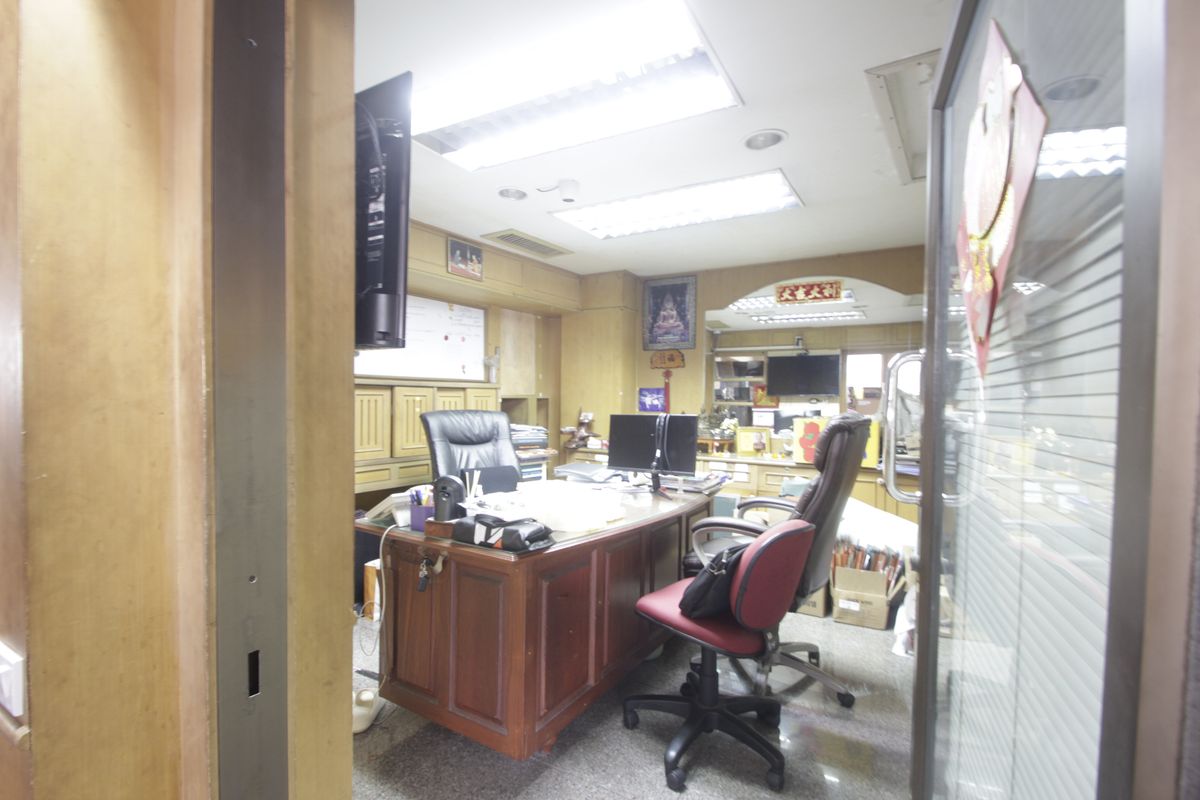 ขายอาคารพาณิชย์สาทร นราธิวาส : อาคารพาณิชย์แฉล้มนิมิตร เจริญกรุง พระราม3 ริมถนน2ห้องคู่ ห้องมุมปากซอยสุดประเสริฐ1 หน้าหมู่บ้านศรีรัชดา ใกล้ทางด่วน สาทร สีลม อยู่อาศัย ค้าขาย ทำสำนักงานได้  