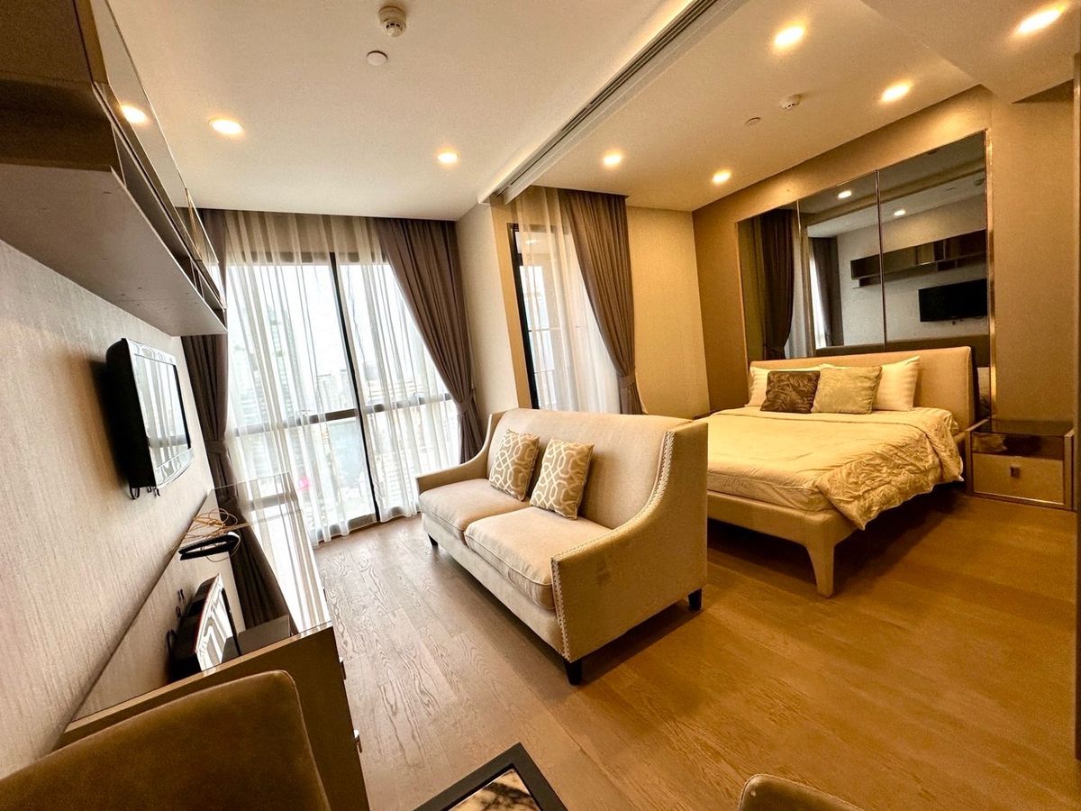 ให้เช่าคอนโดสยาม จุฬา สามย่าน : 📍Ashton Chula-Silom📍
Luxury Condo ใกล้ม.จุฬา
By K’Punpun 063-642-5995(Tel/line)