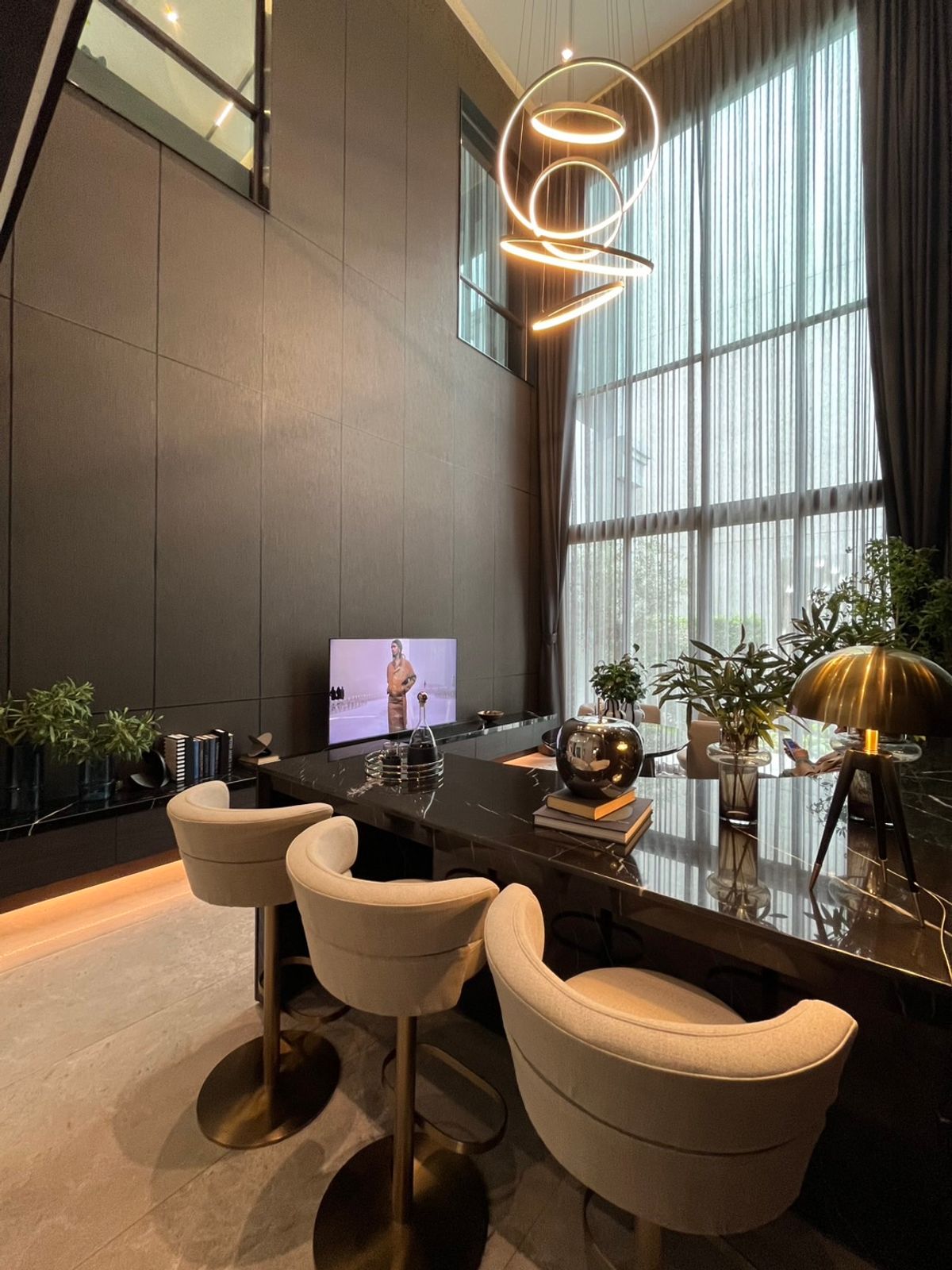 For SaleHouseLadkrabang, Suwannaphum Airport : 🏡 3 -story house for sale Type Loch Project Grand Bangkok Boulevard Yard Bangna - Super Luxury luxury house only 31 units.